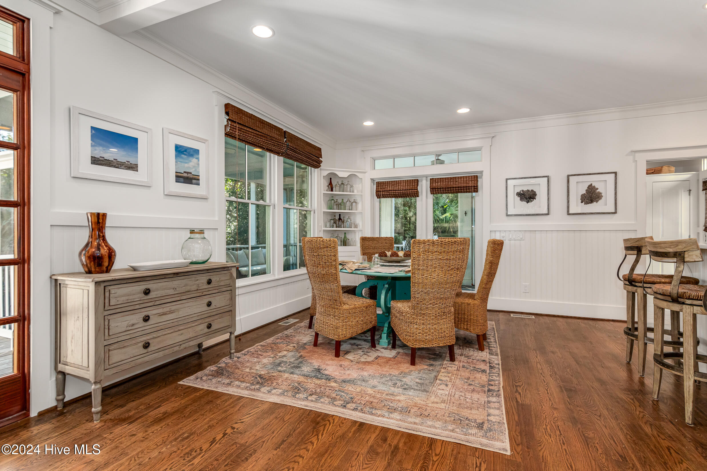 305 SE Beach Drive