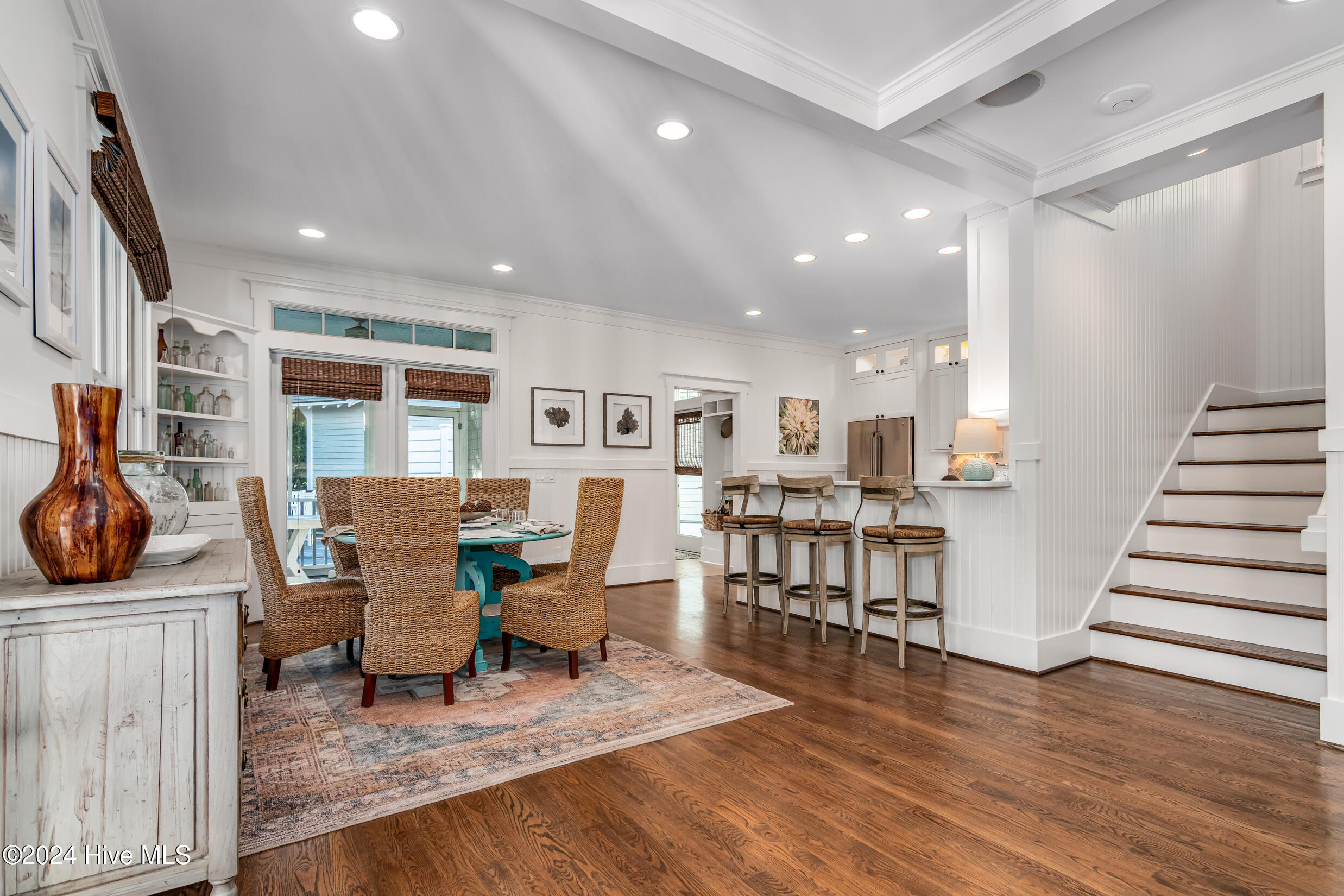 305 SE Beach Drive