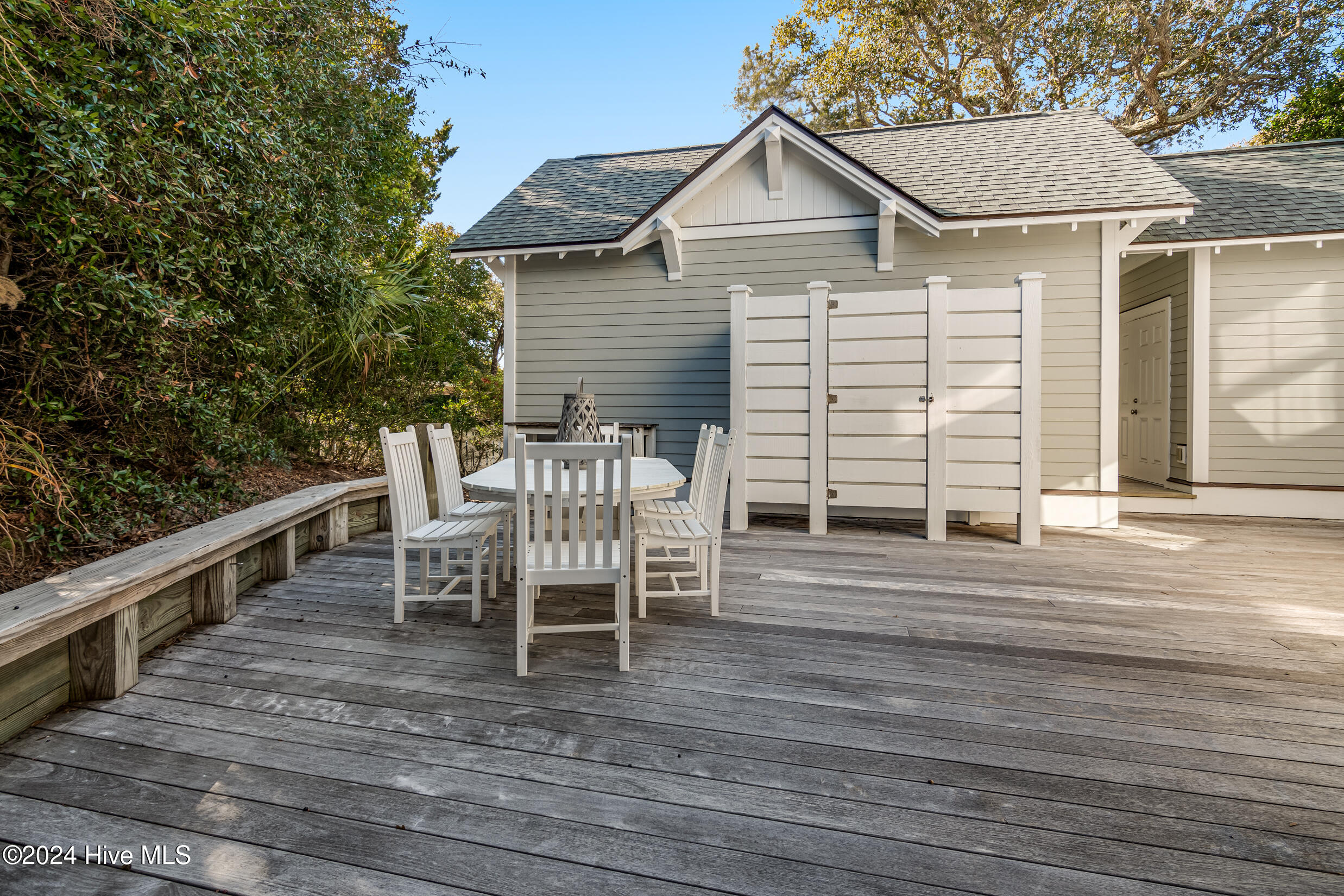 305 SE Beach Drive