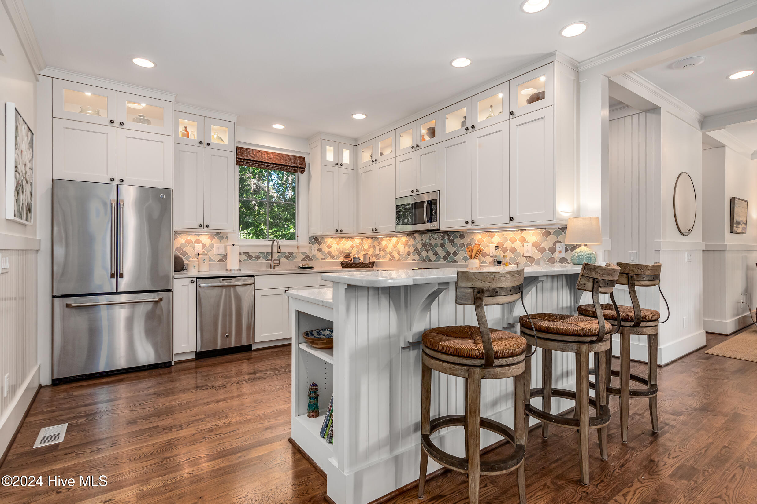 305 SE Beach Drive