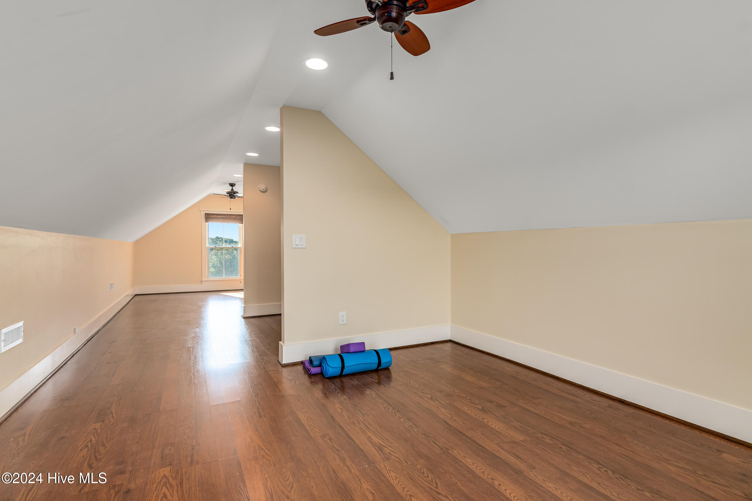 305 SE Beach Drive
