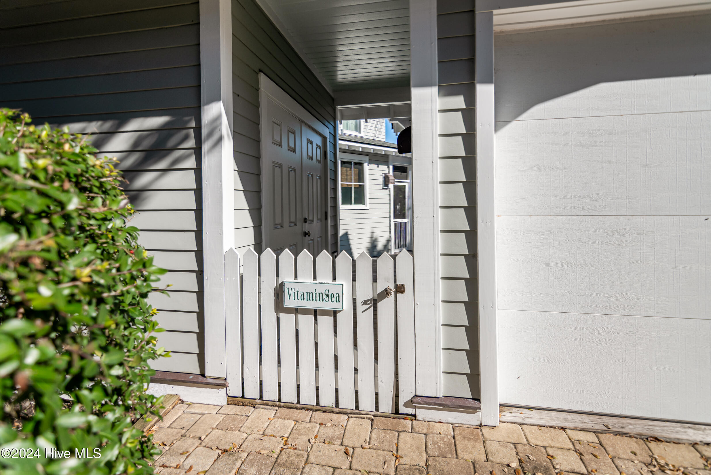 305 SE Beach Drive