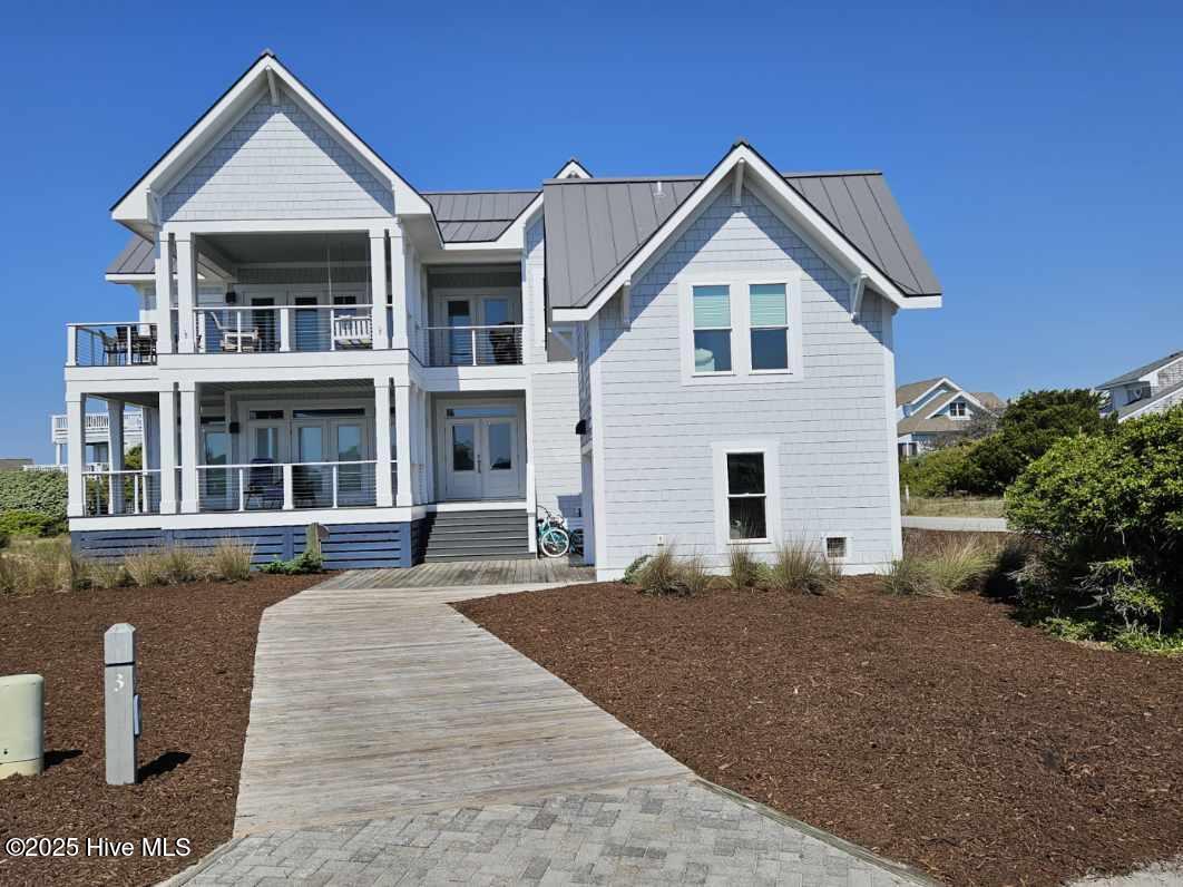 3 Sandspur Trail
