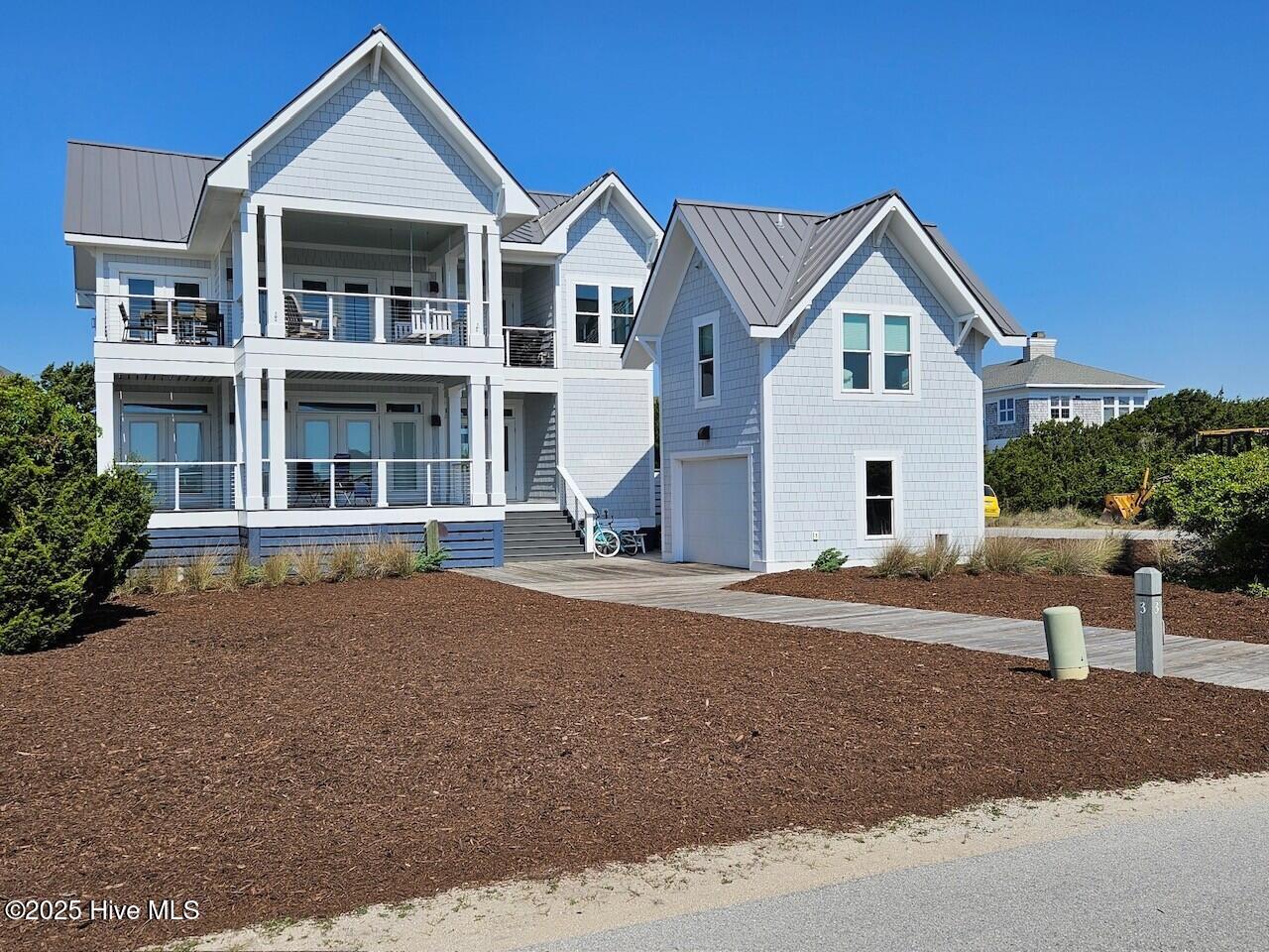 3 Sandspur Trail