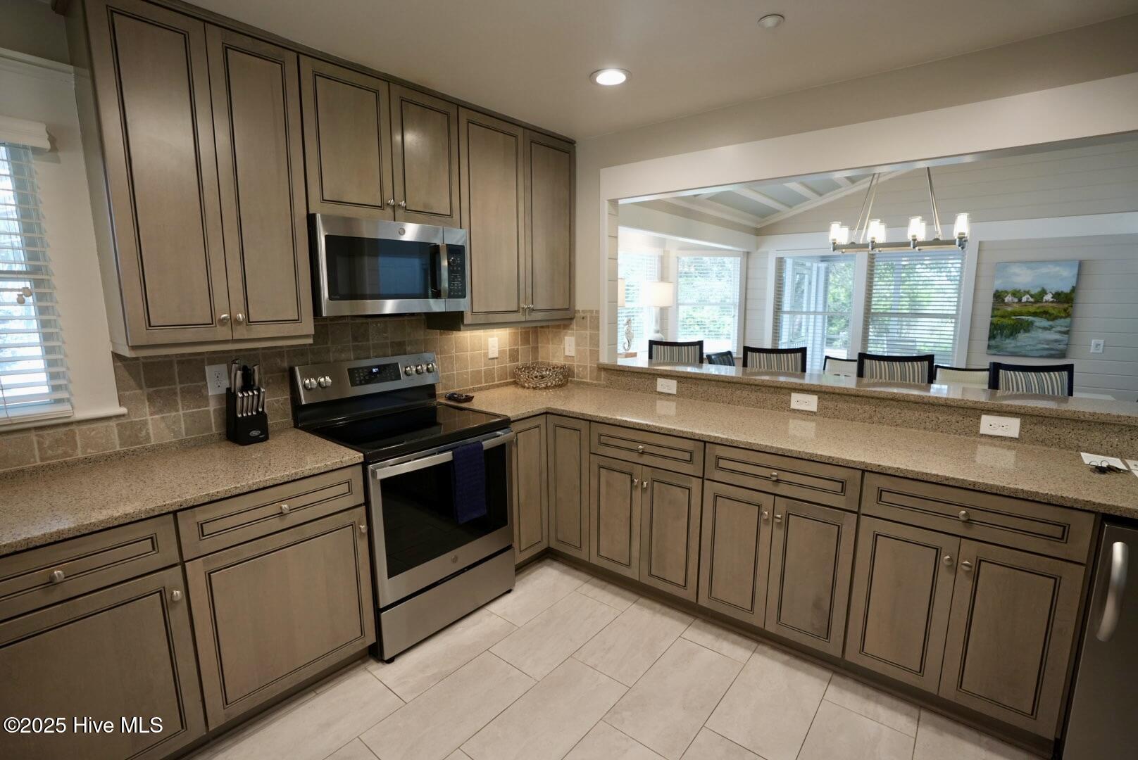 48 Earl Of Craven Court, Week M