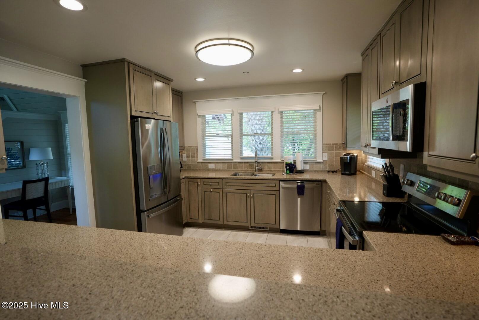 48 Earl Of Craven Court, Week M