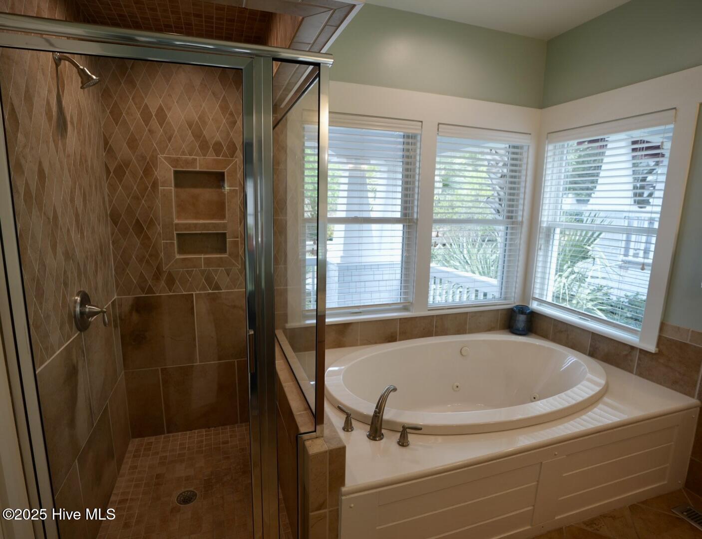 54 Earl Of Craven Court, Week E