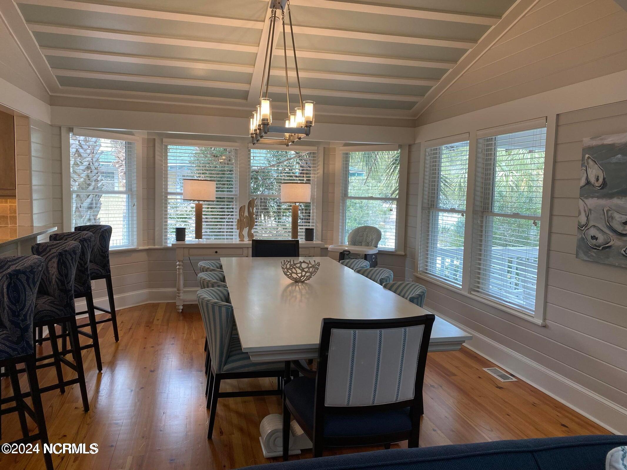 40 Earl Of Craven Court, Week H