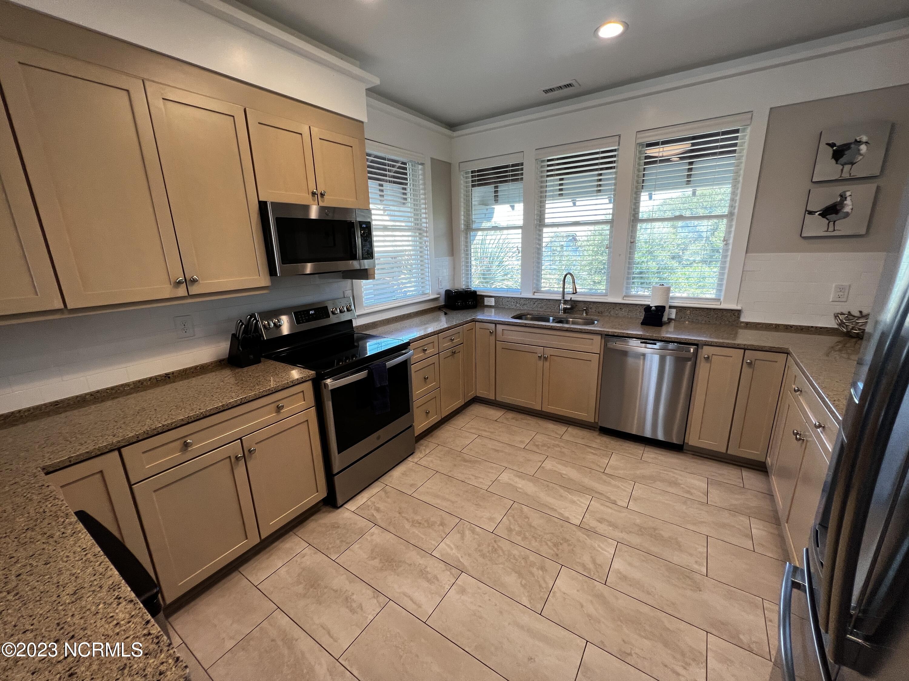 52 Earl Of Craven Court, Week M