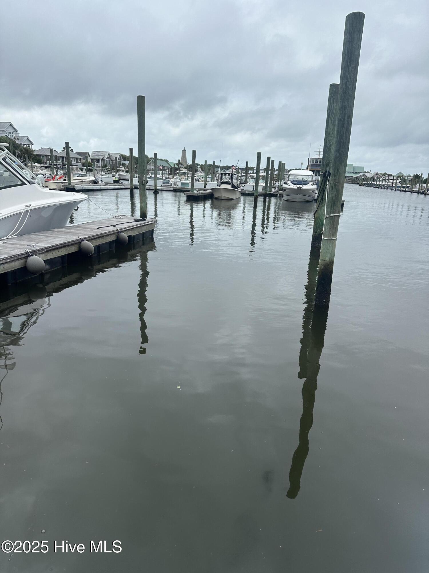 E22 Transom Row, 22e