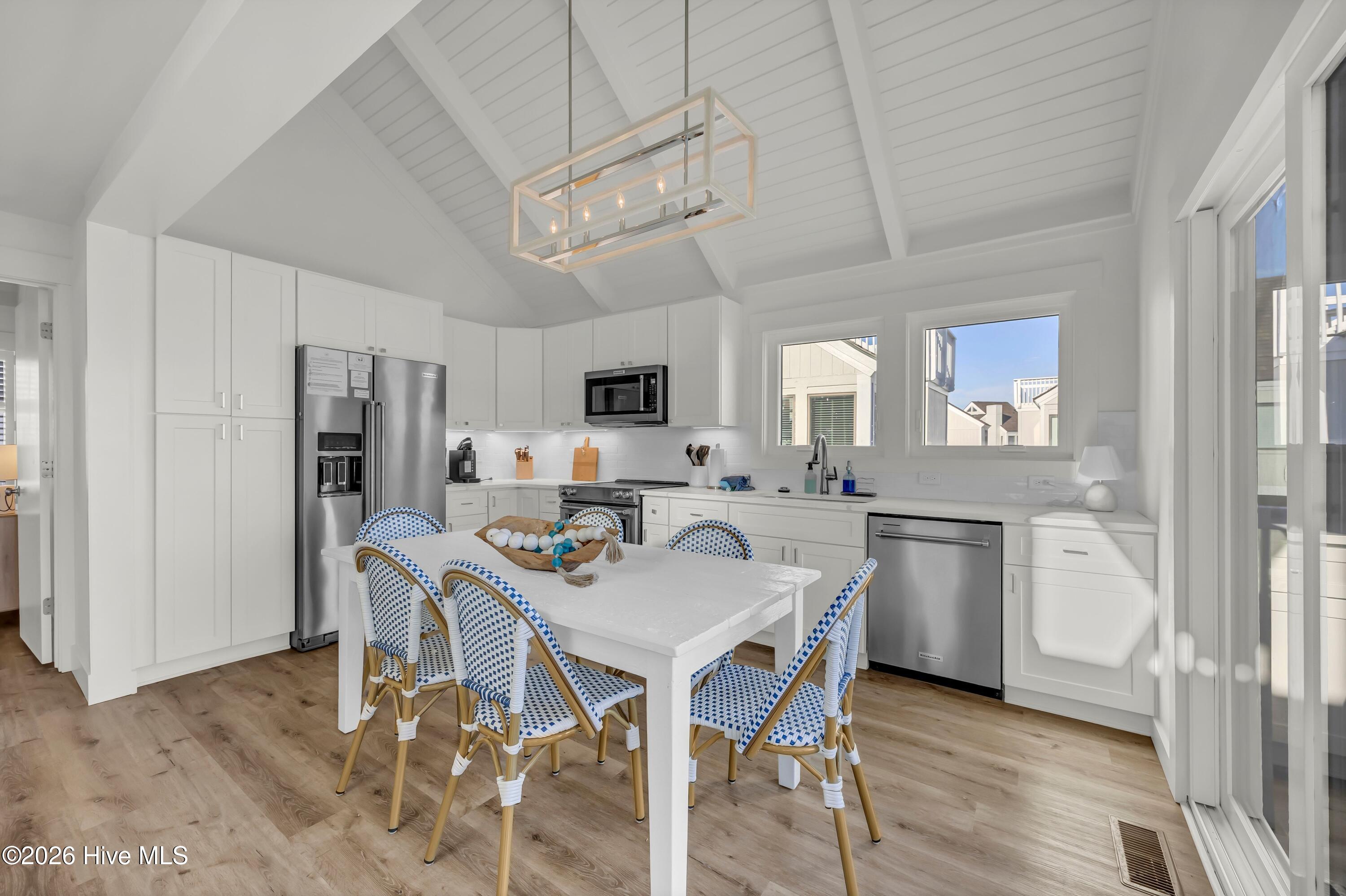 305 S Bald Head Wynd 10