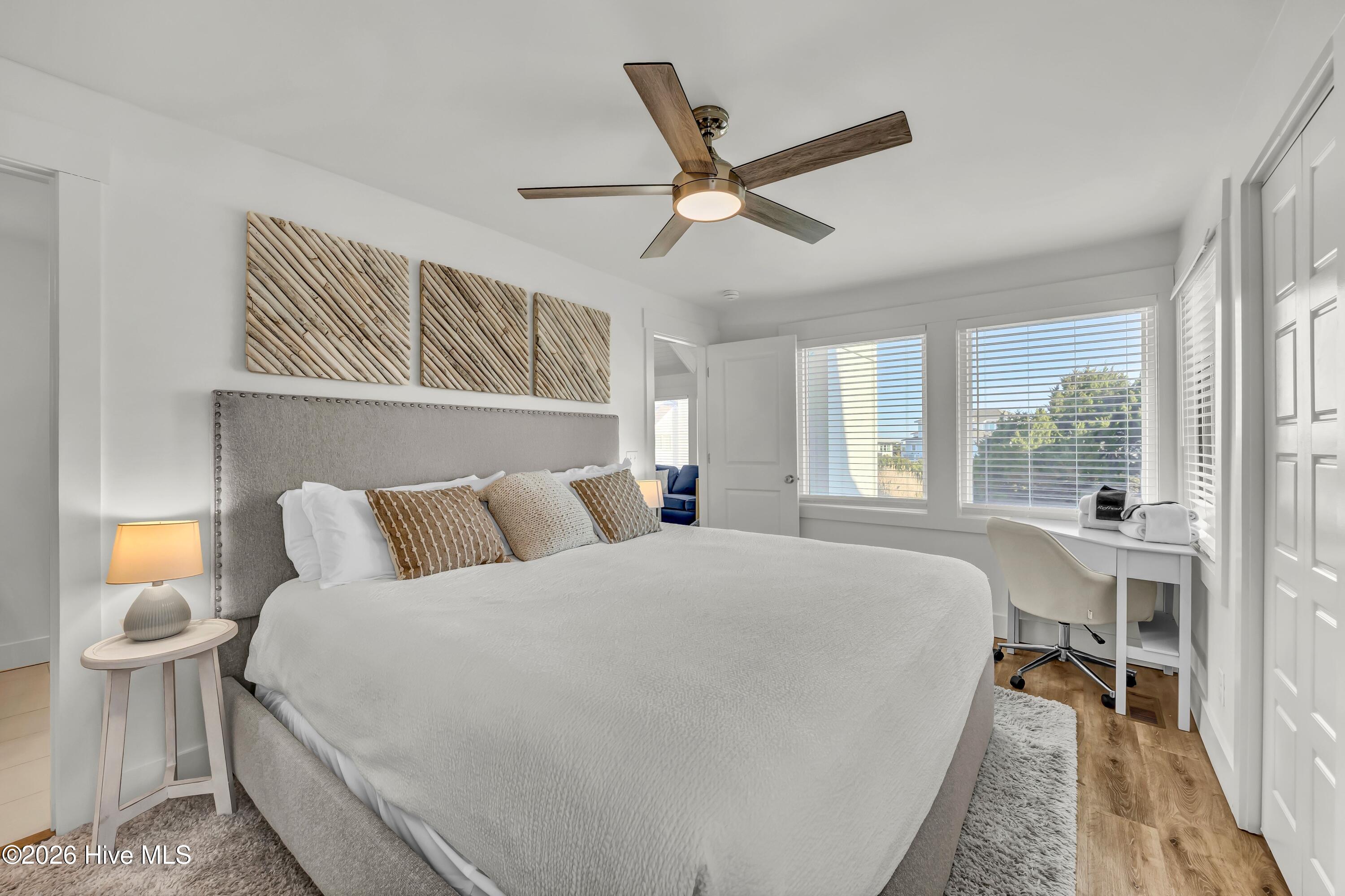 305 S Bald Head Wynd 10