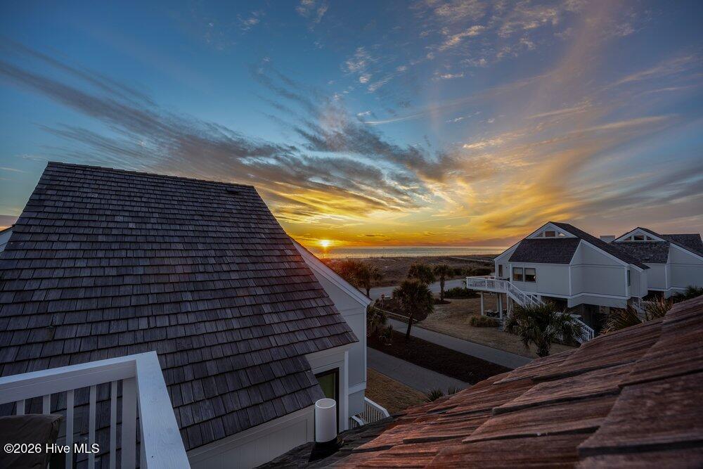 305 S Bald Head Wynd 10