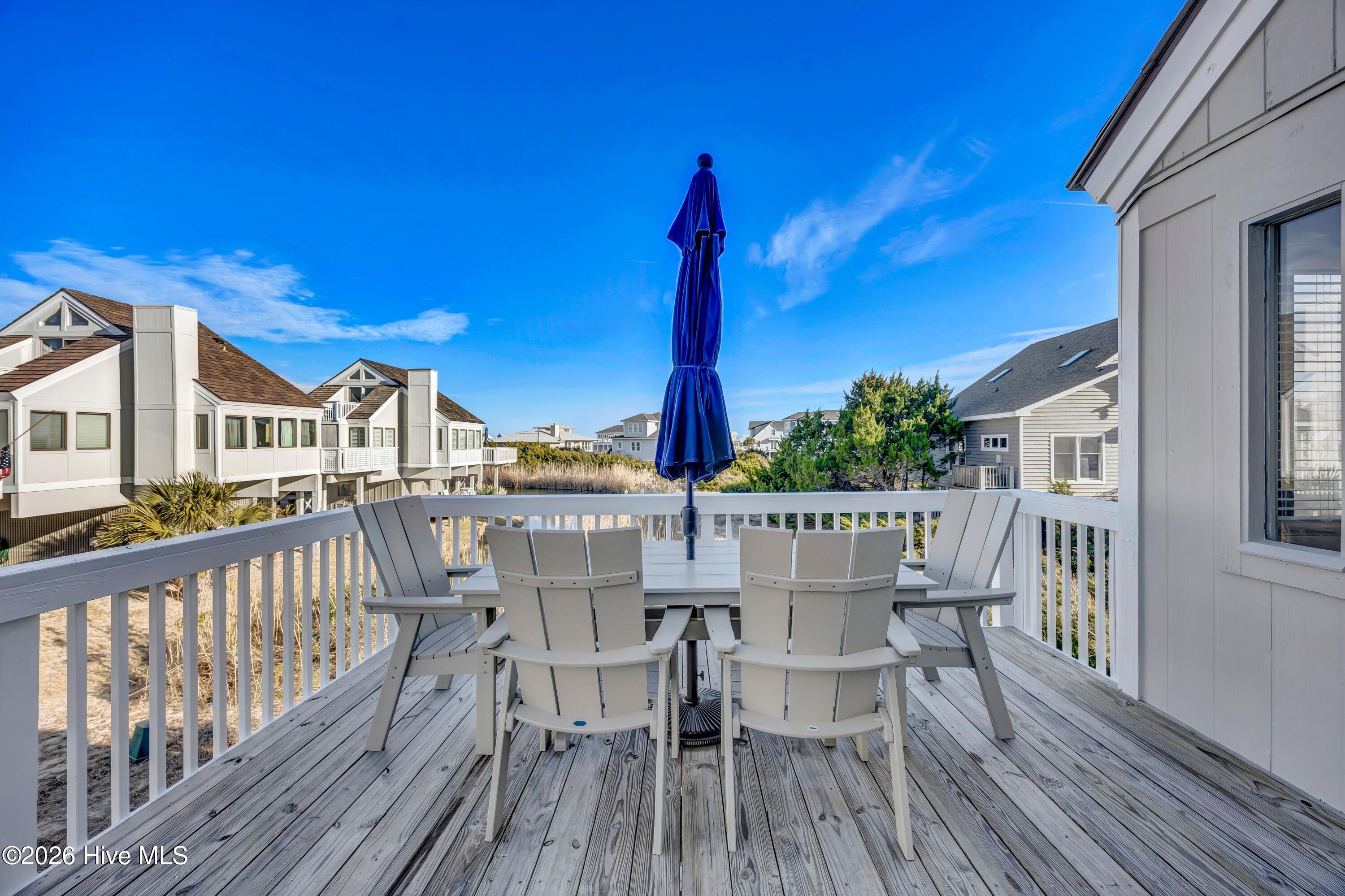 305 S Bald Head Wynd 10