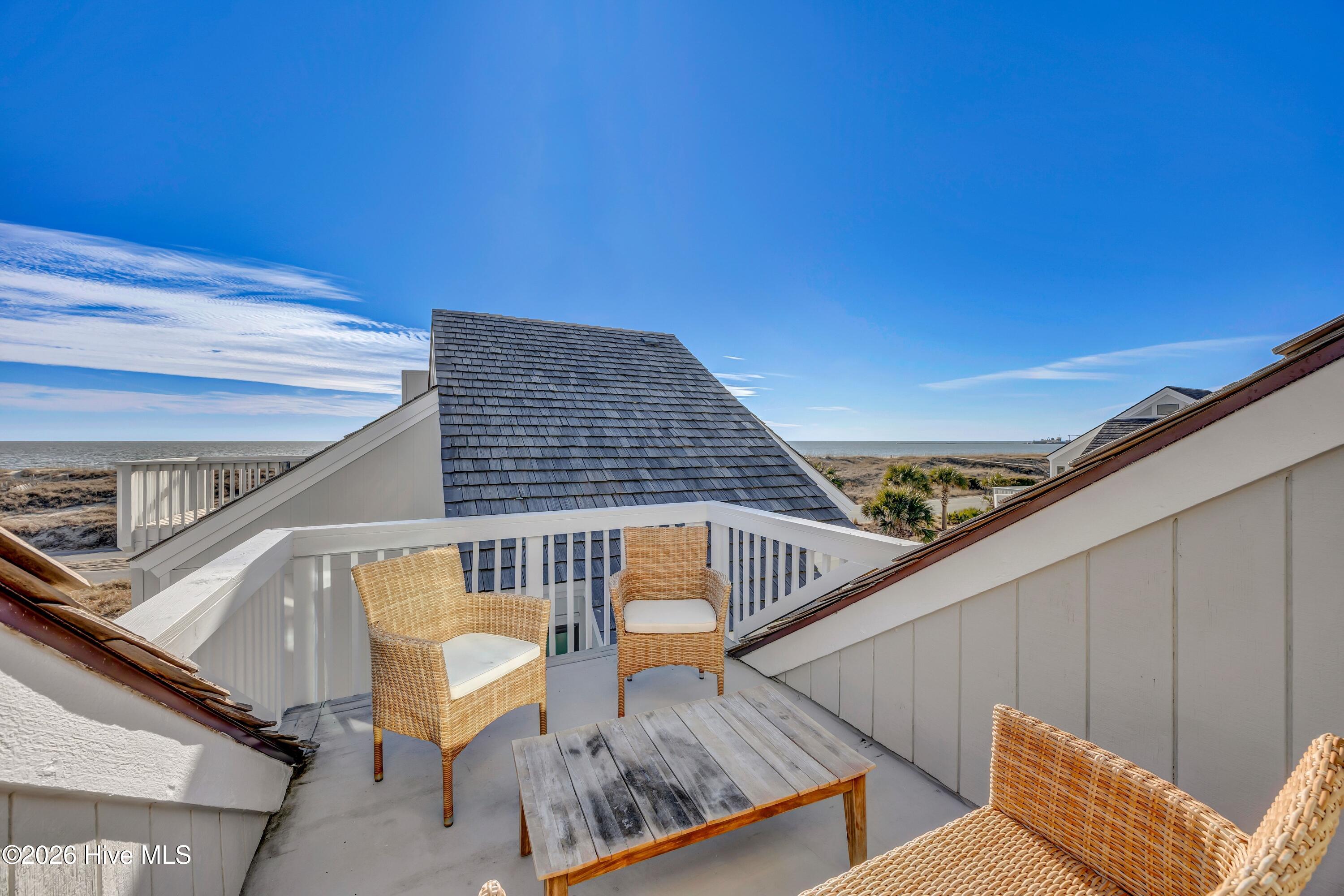 305 S Bald Head Wynd 10