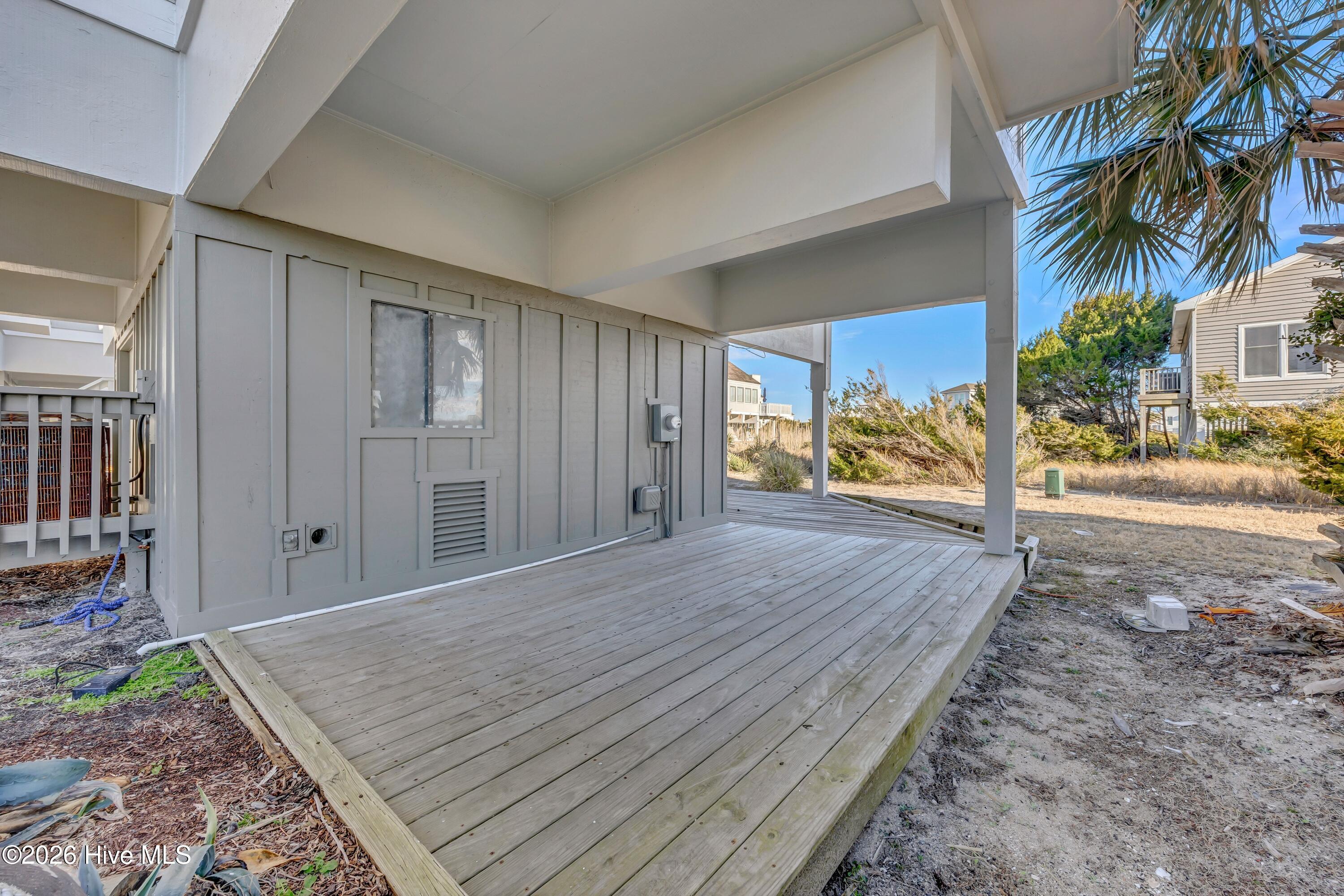 305 S Bald Head Wynd 10