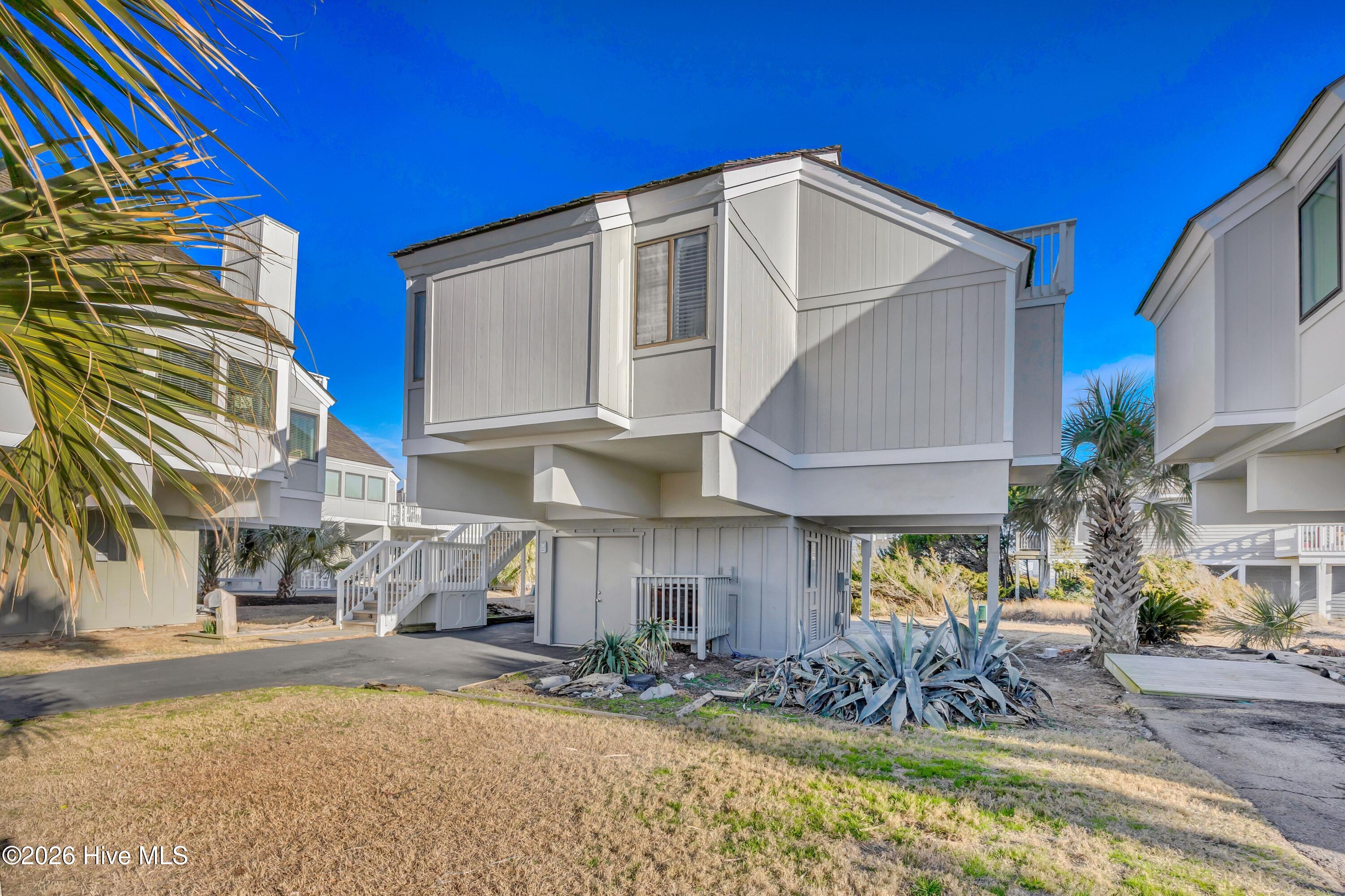 305 S Bald Head Wynd 10