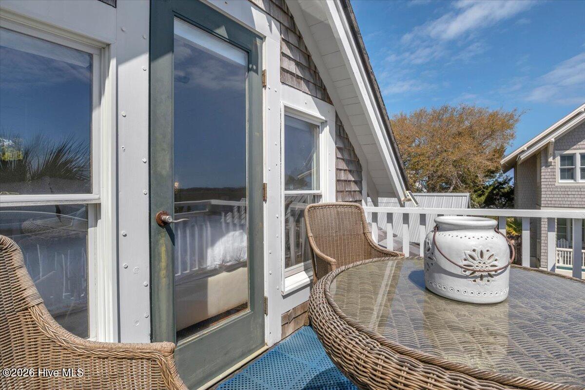 6 Leeward Court # A