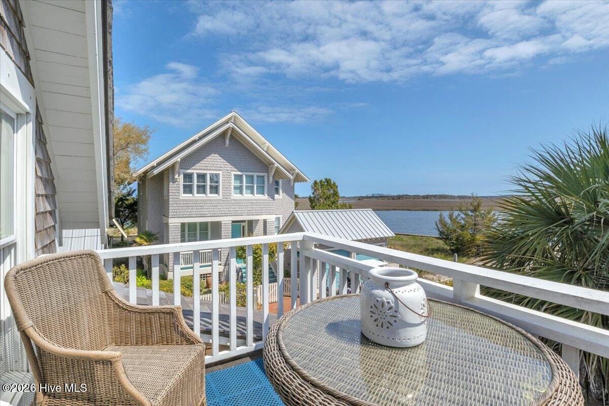 6 Leeward Court # A