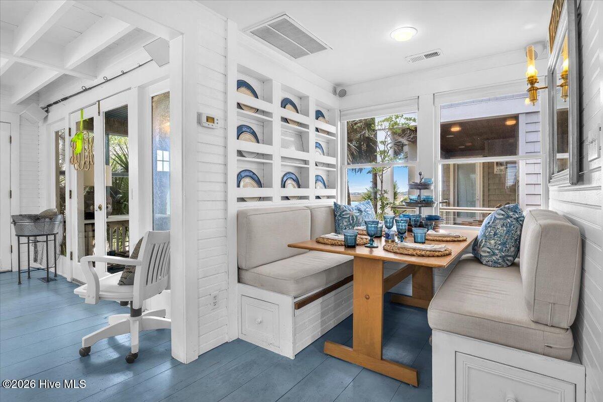 6 Leeward Court # A