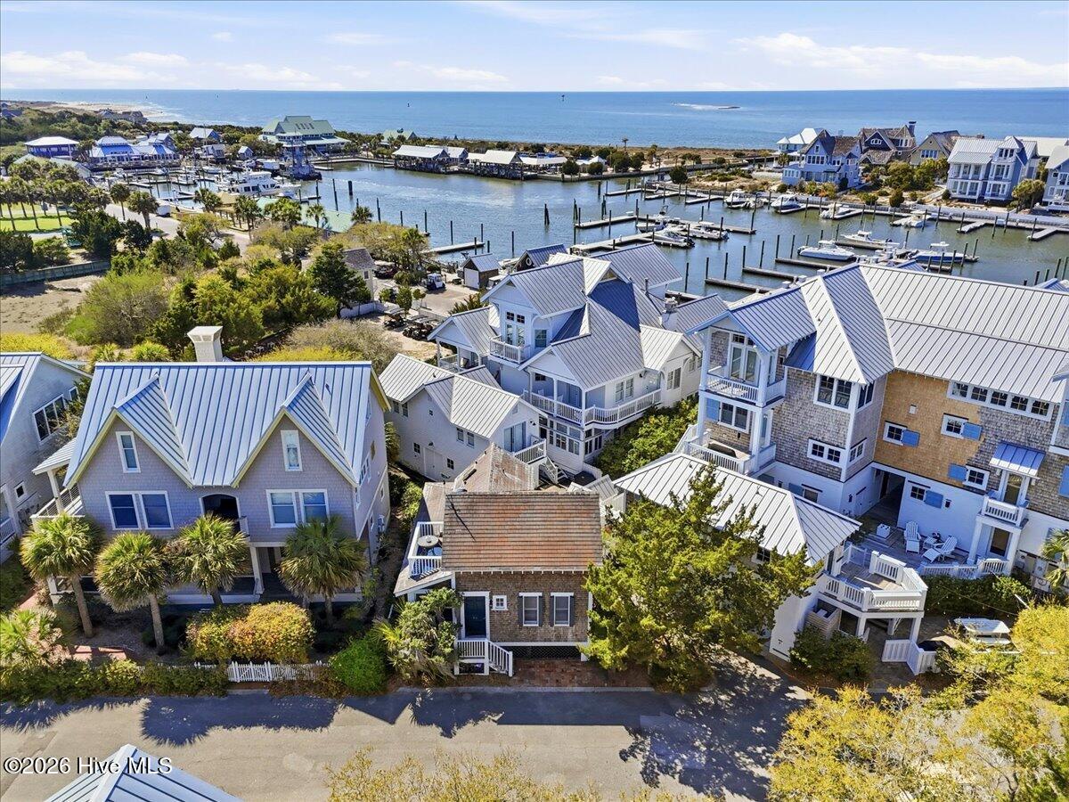 6 Leeward Court # A