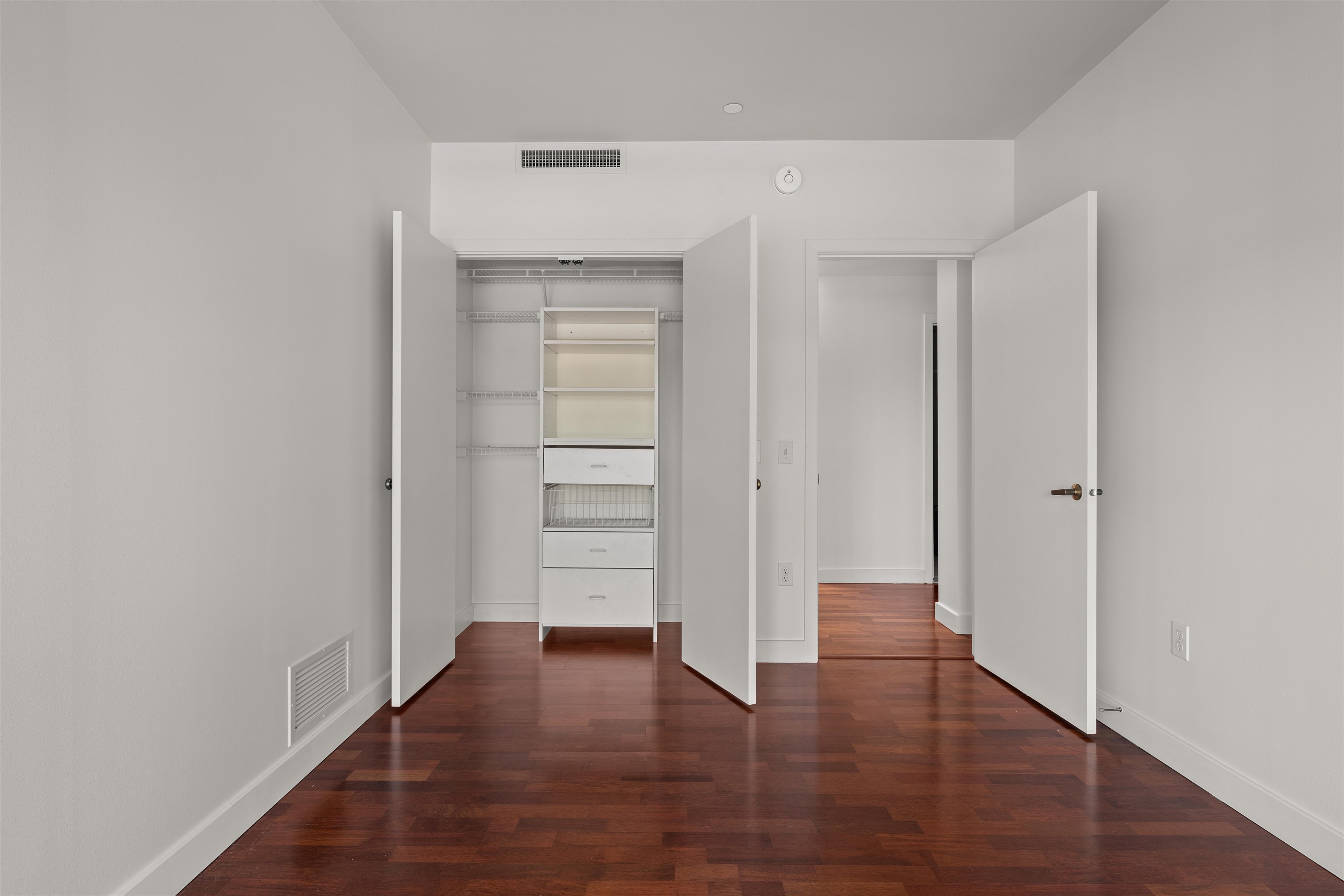 76 St Paul Street Unit: Unit # 8SE