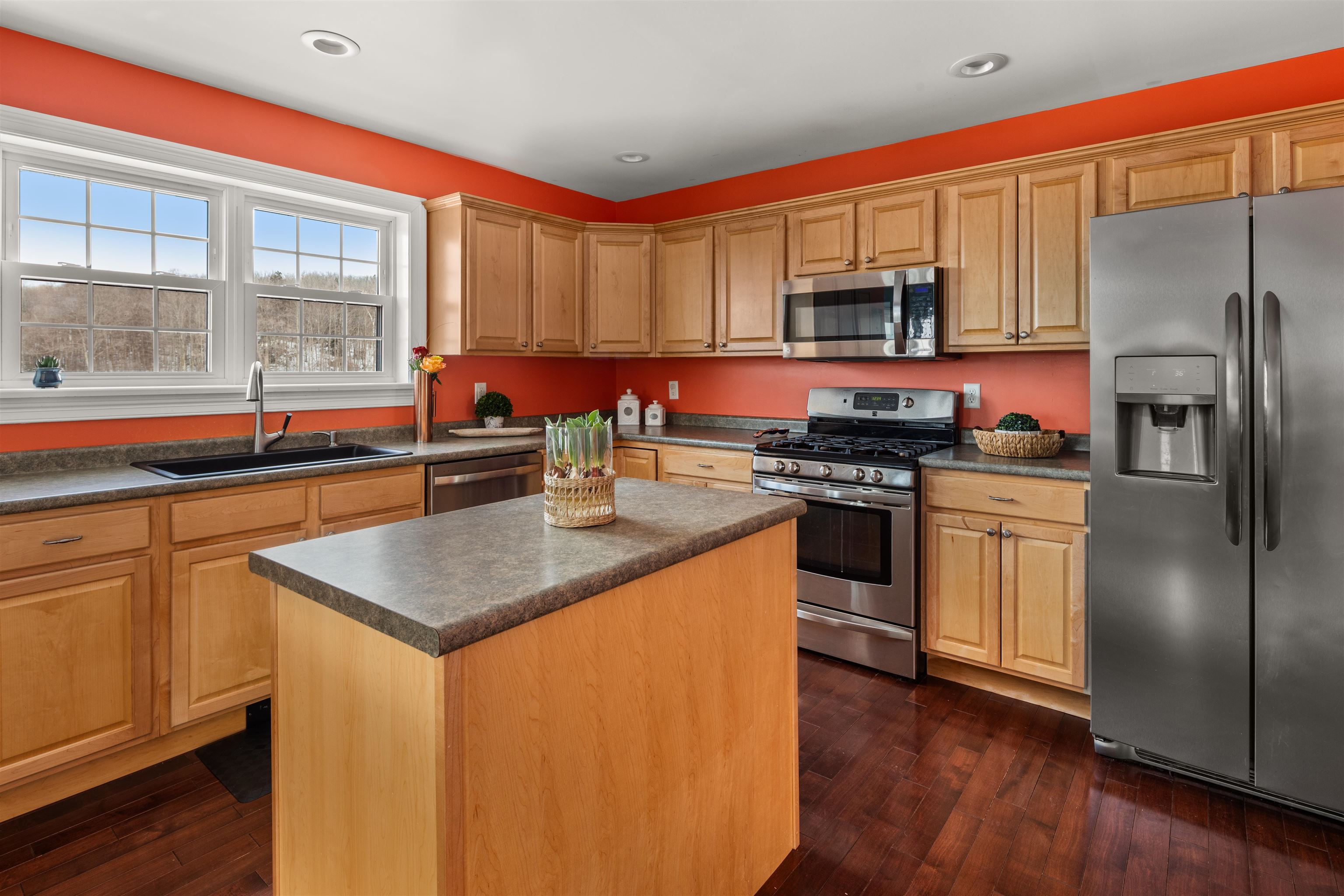1508 Mill River Road