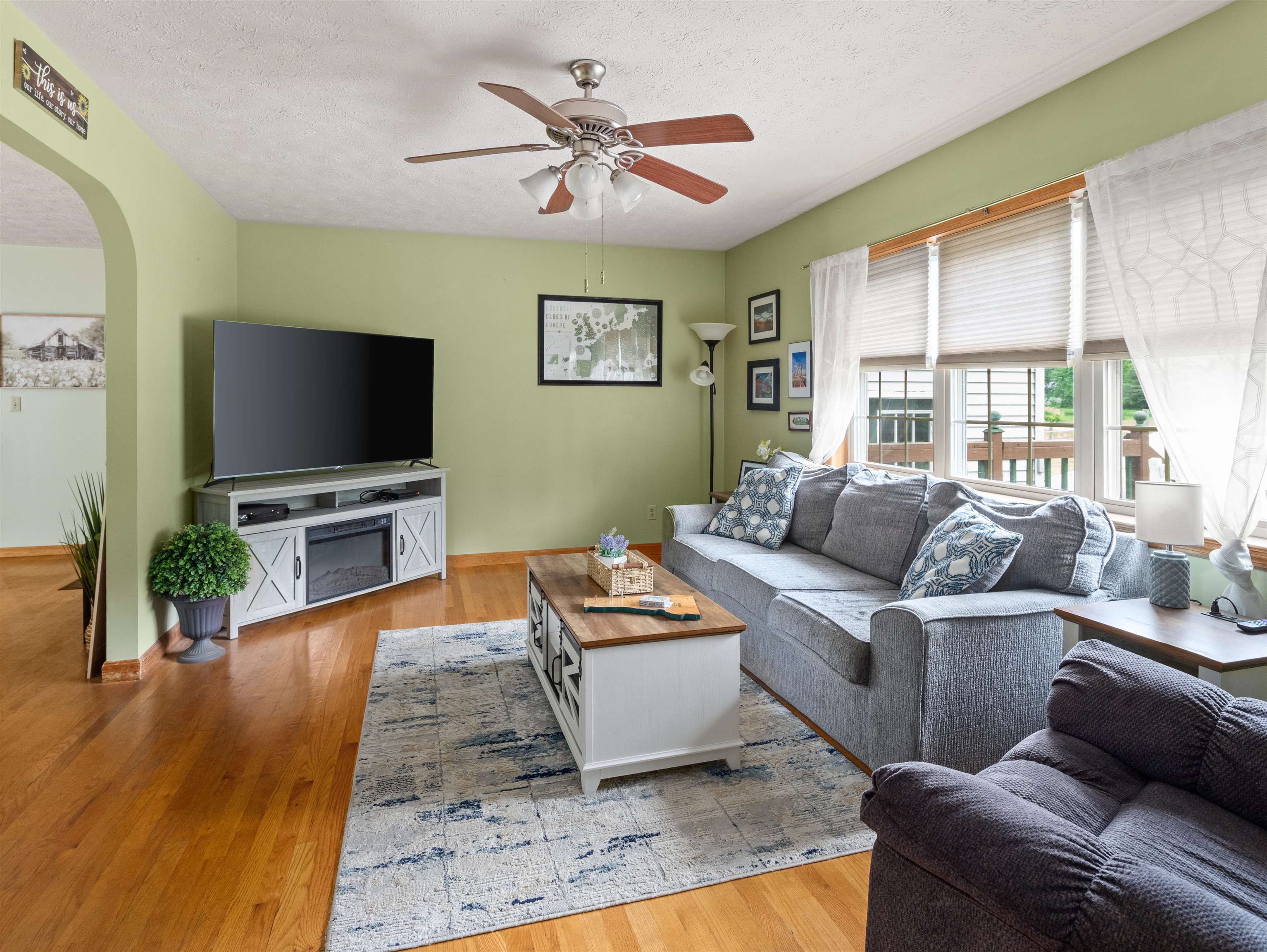 186 Patten Crosby Road