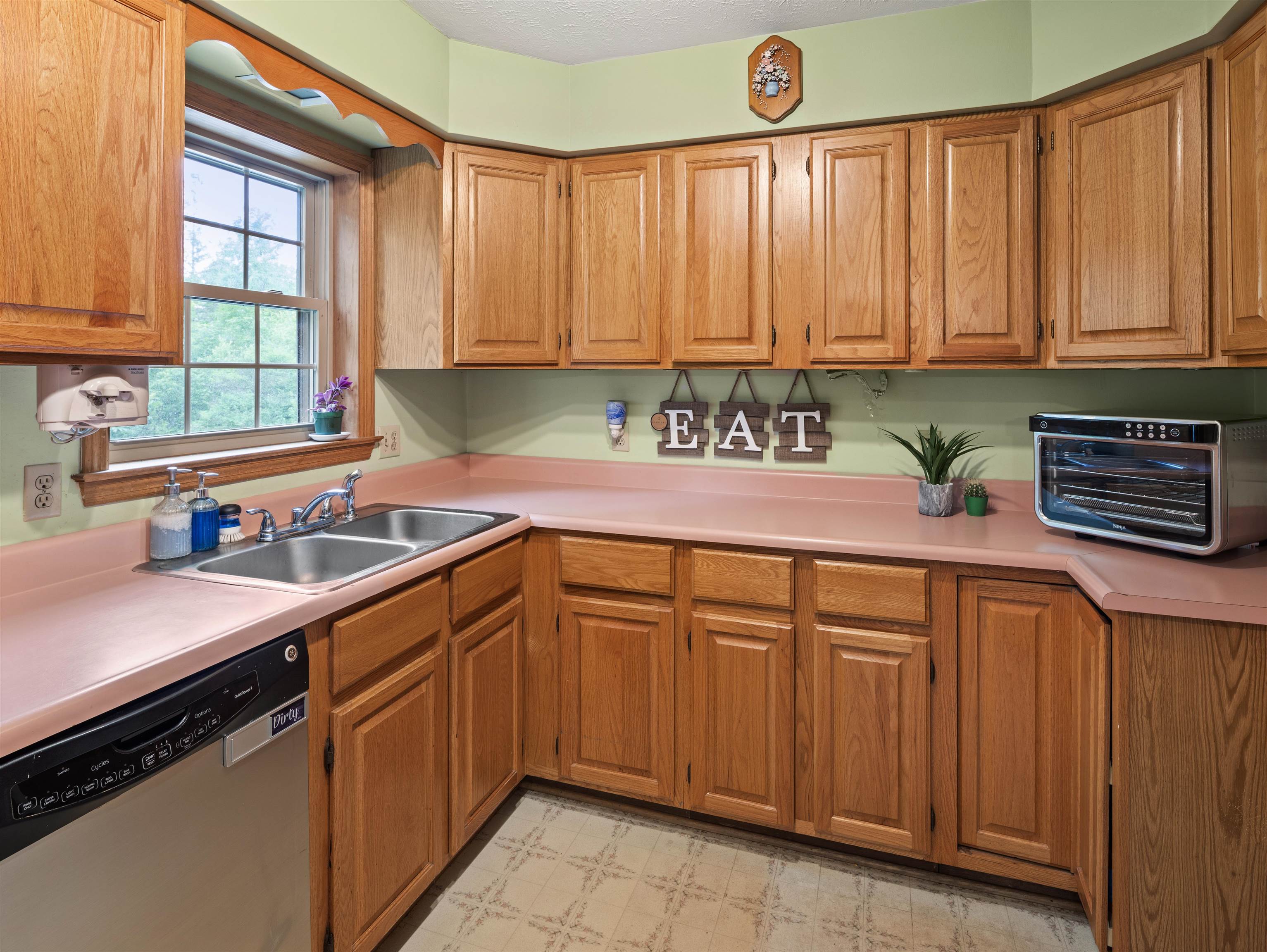 186 Patten Crosby Road
