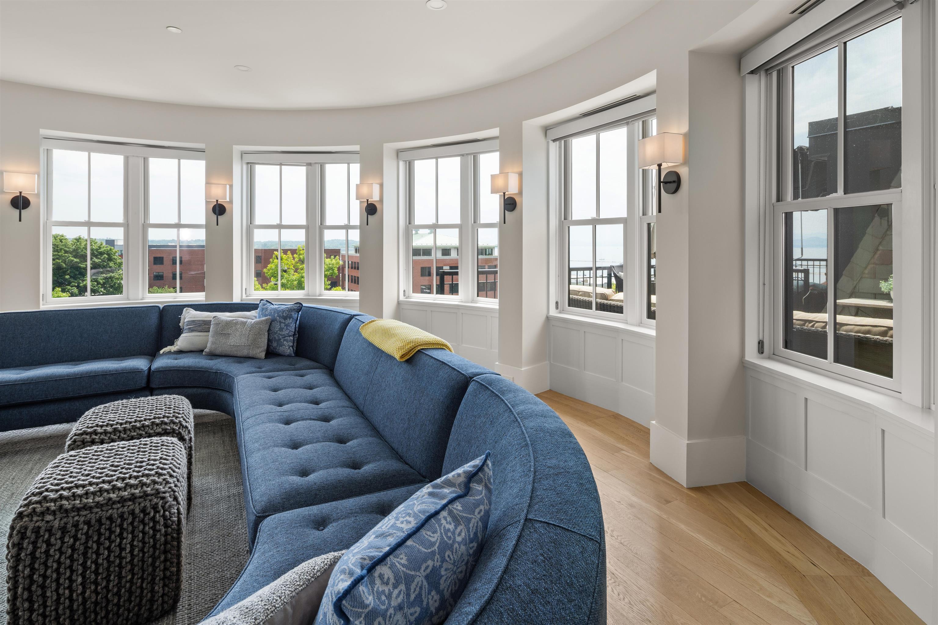 40 College Street Unit: 605
