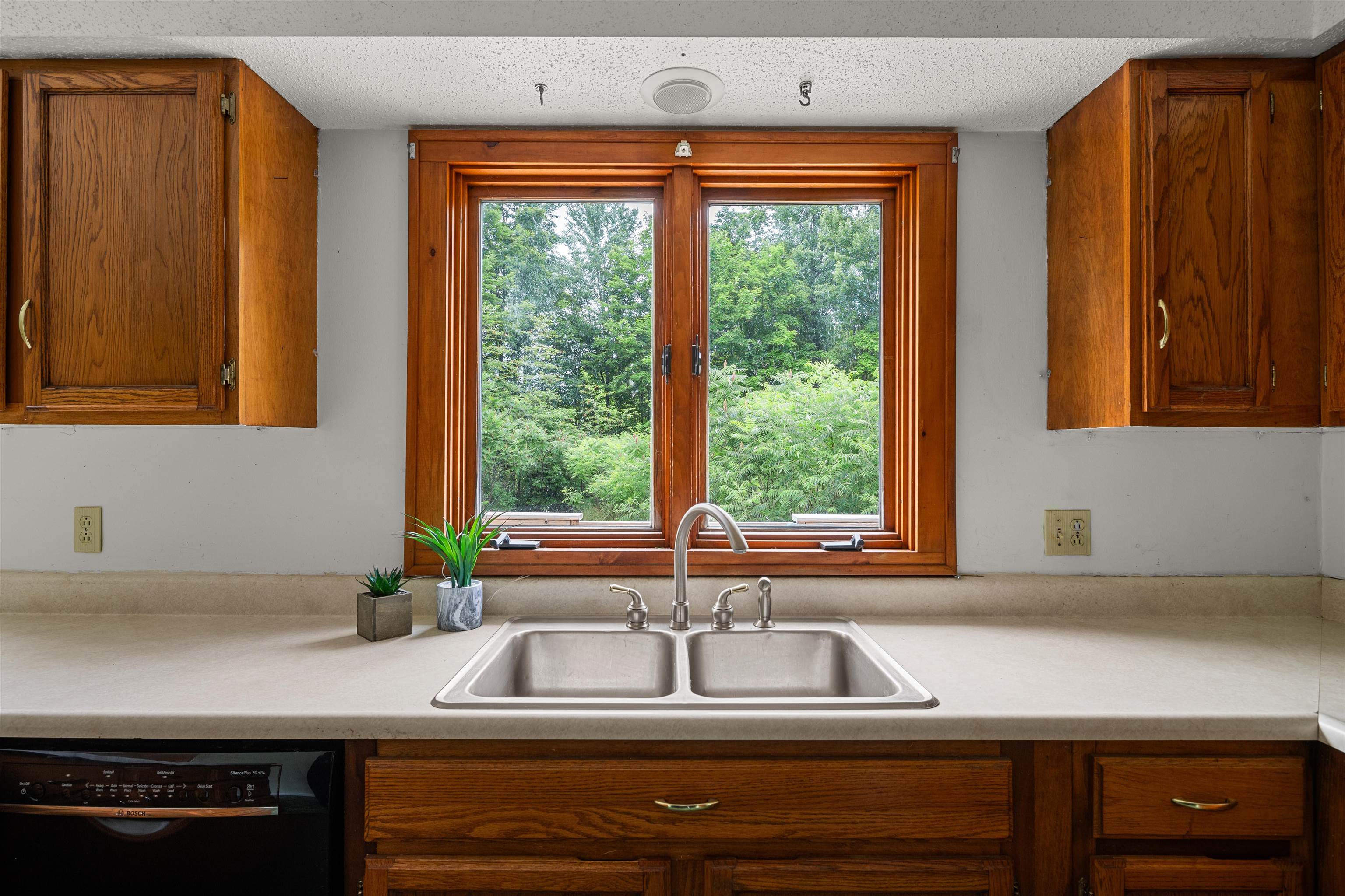 275 Manley Road