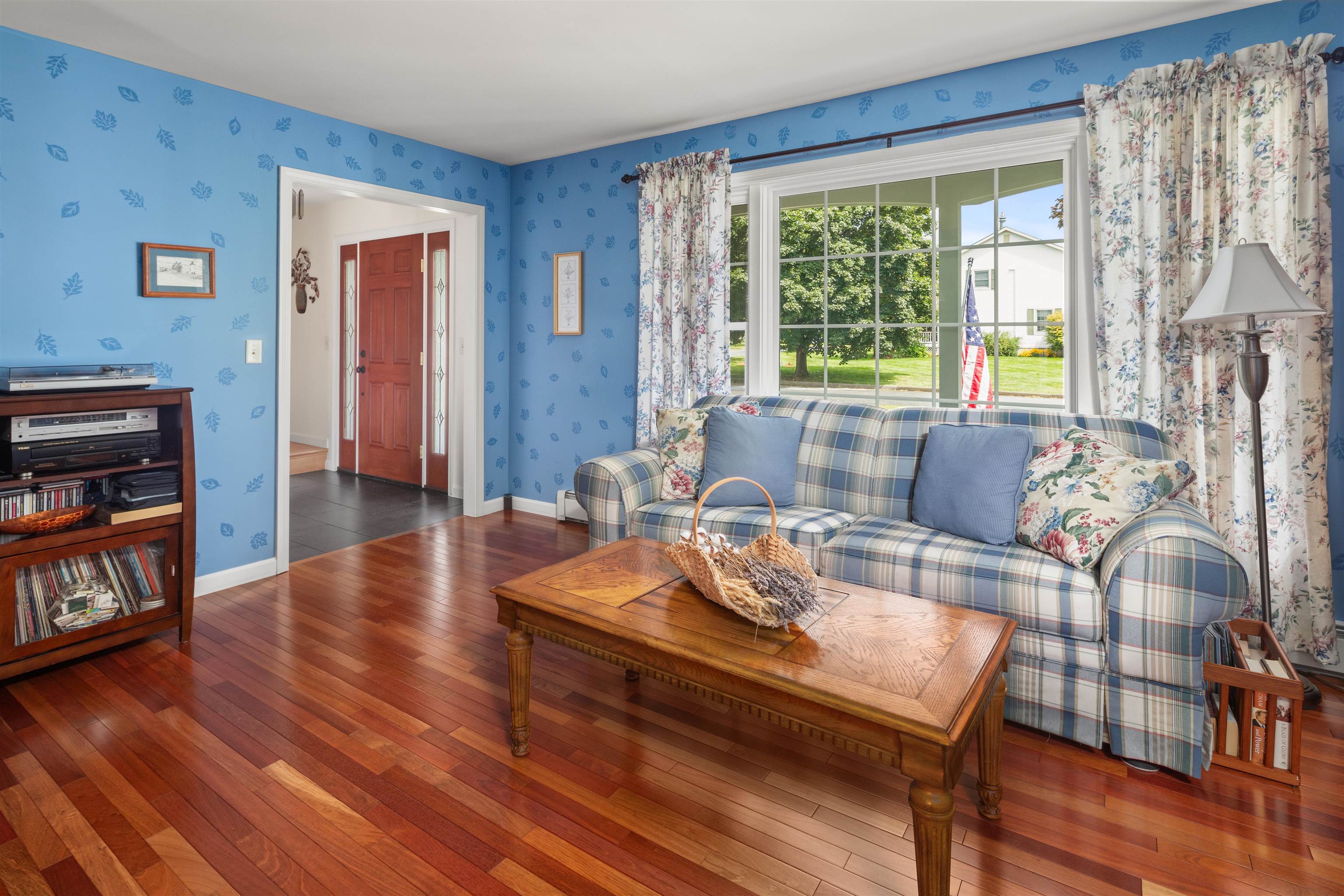 1 Moss Glen Lane