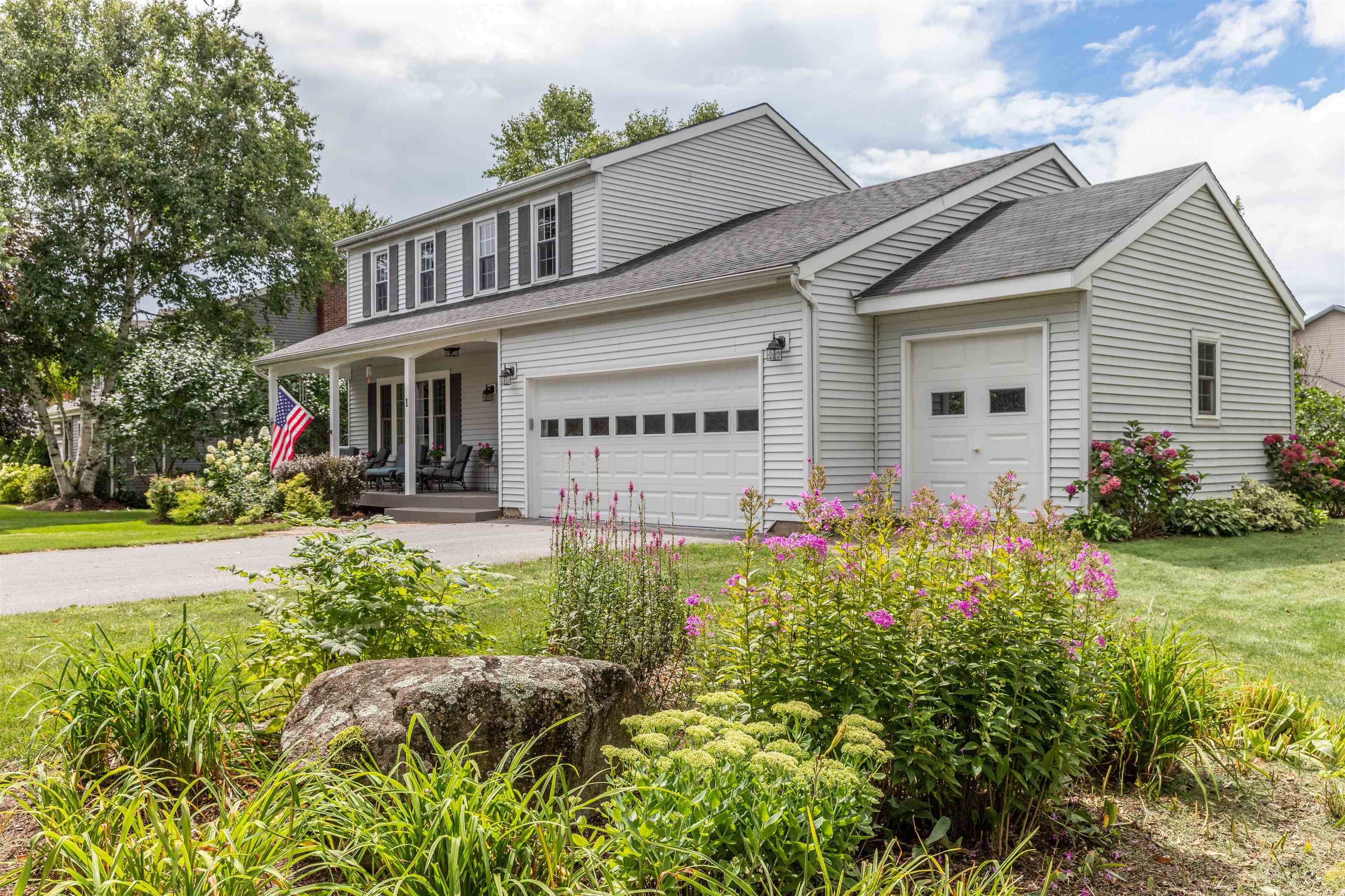 1 Moss Glen Lane
