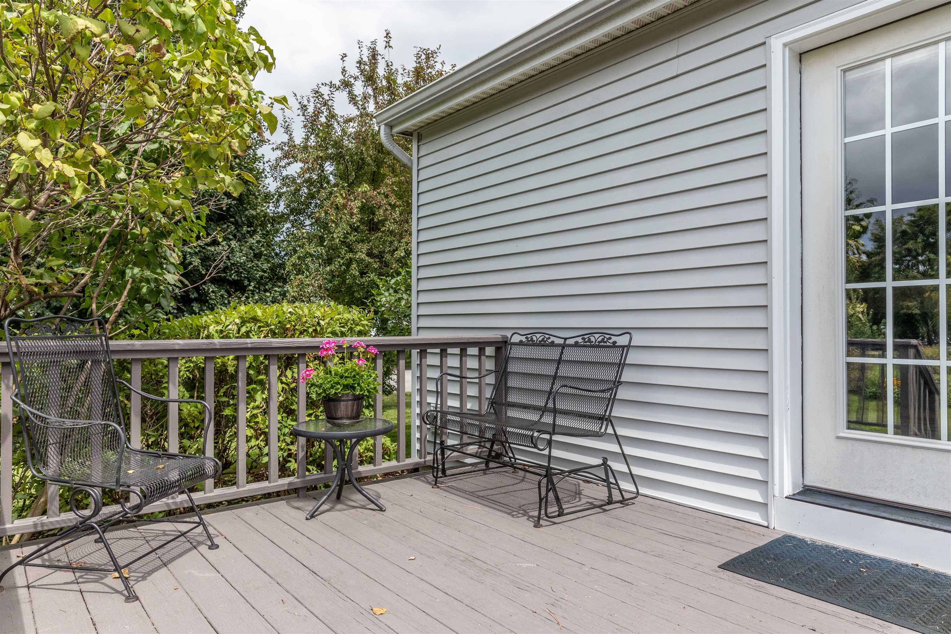 1 Moss Glen Lane