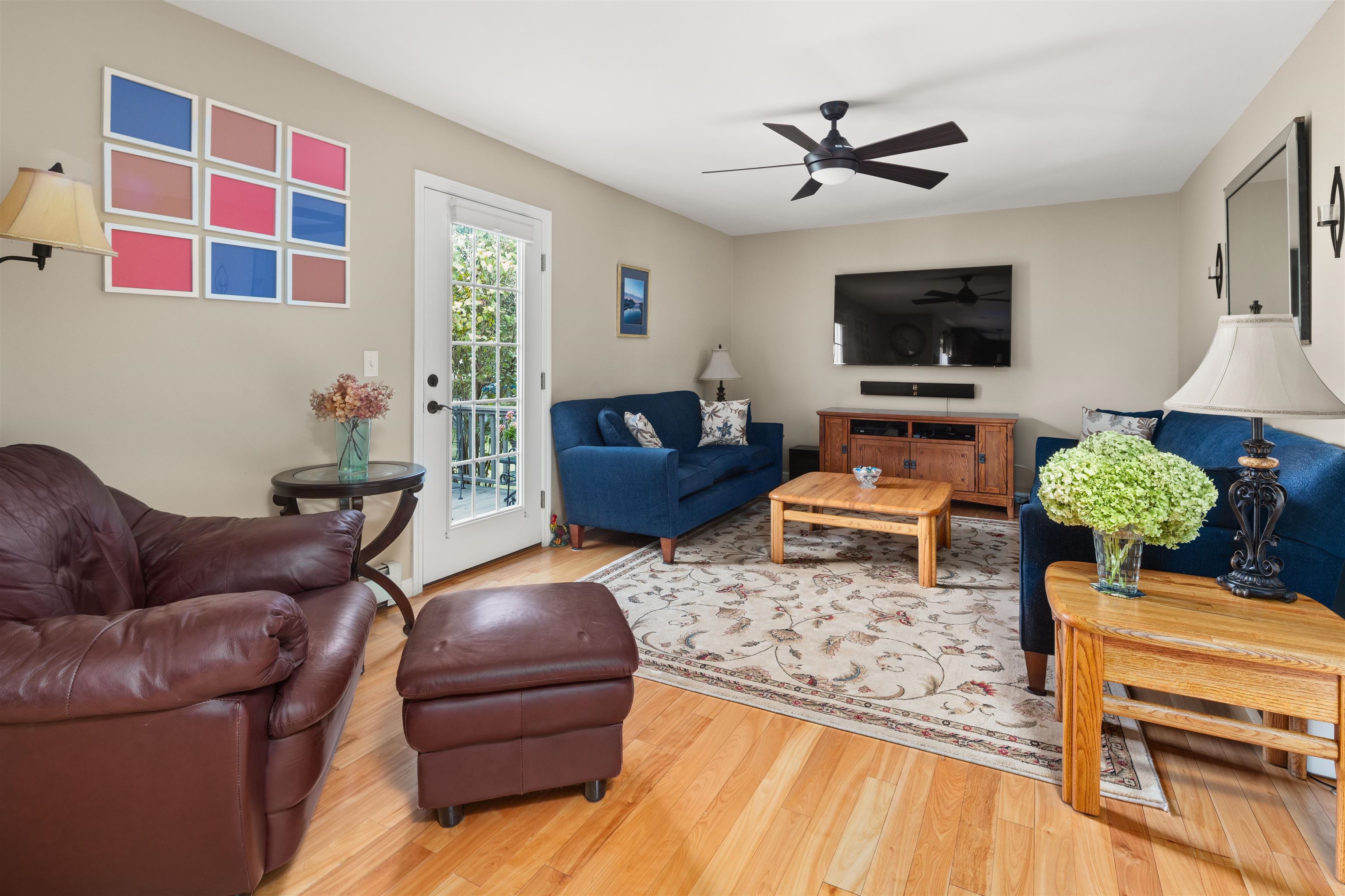 1 Moss Glen Lane