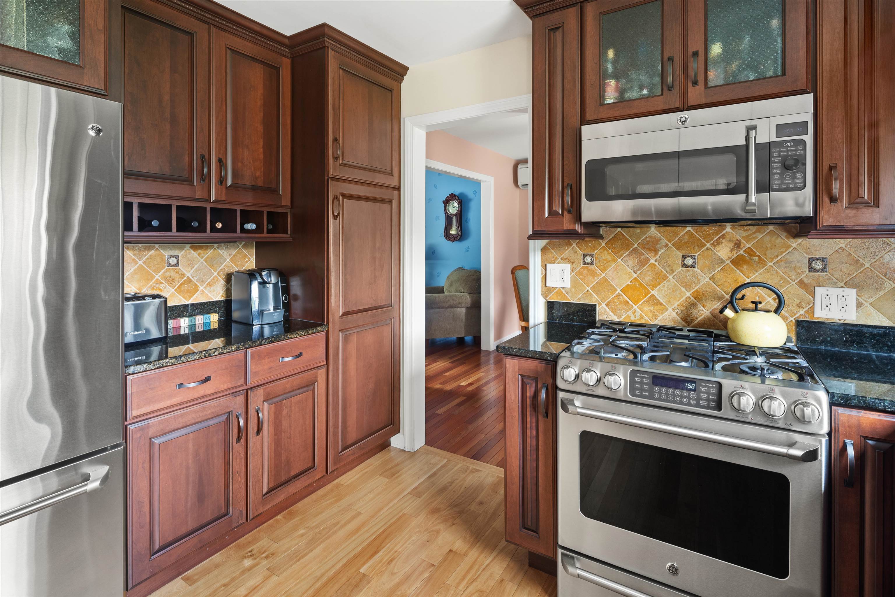 1 Moss Glen Lane