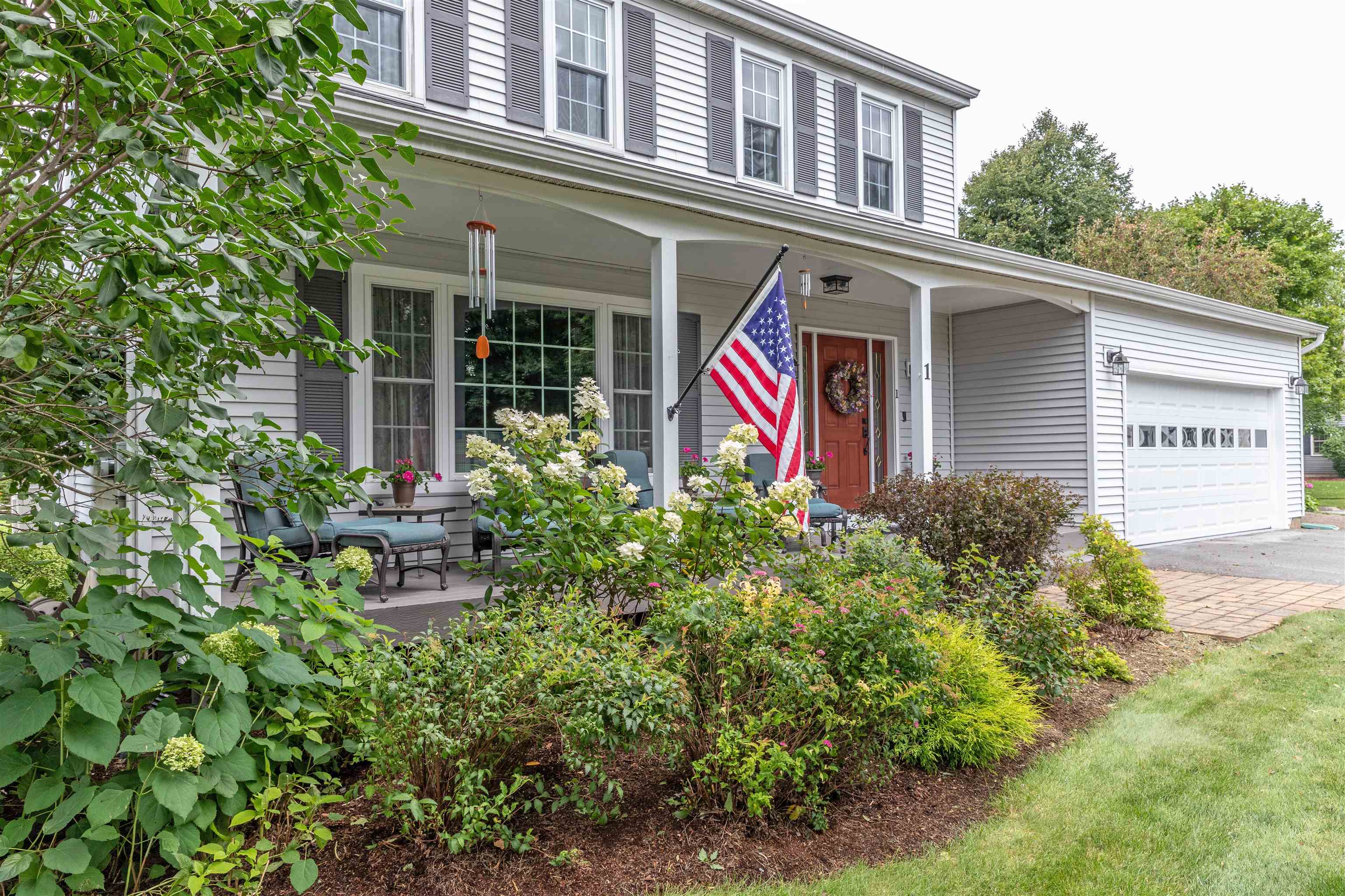 1 Moss Glen Lane