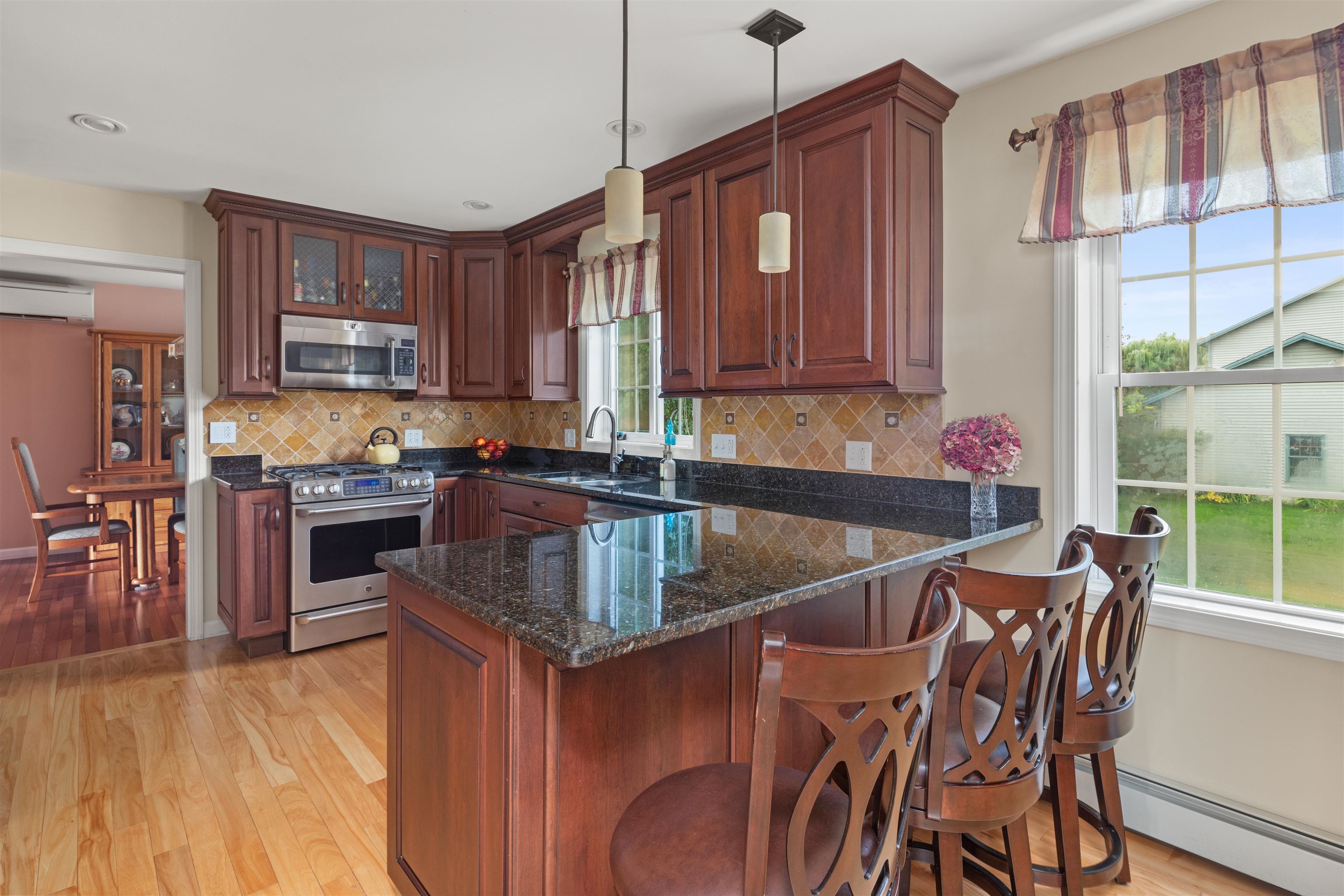 1 Moss Glen Lane