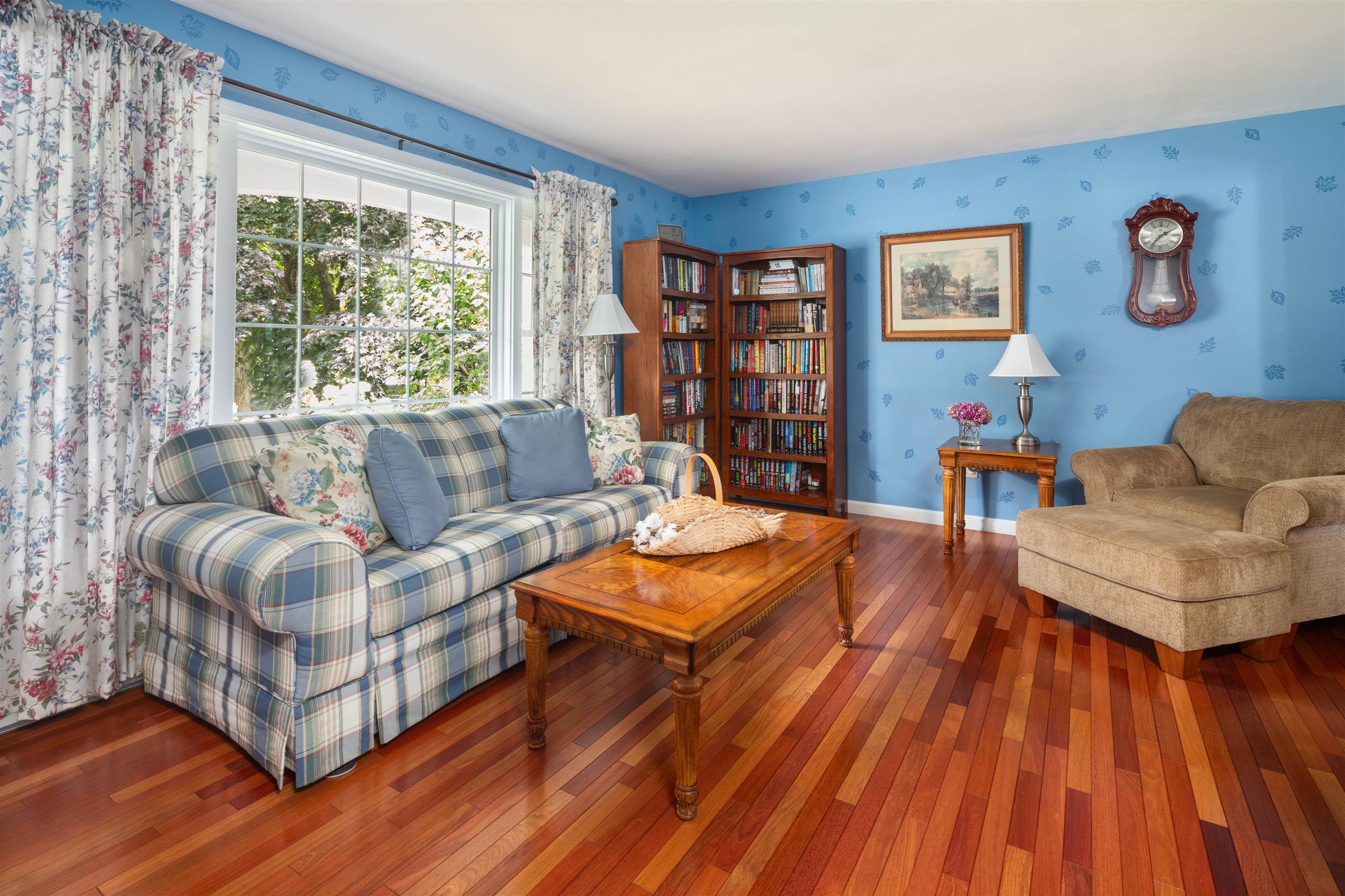 1 Moss Glen Lane