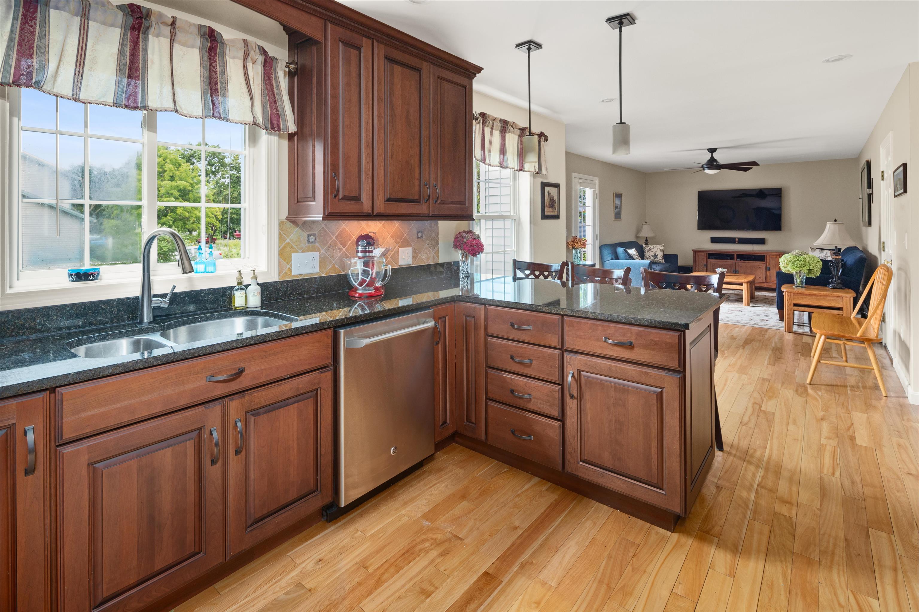 1 Moss Glen Lane