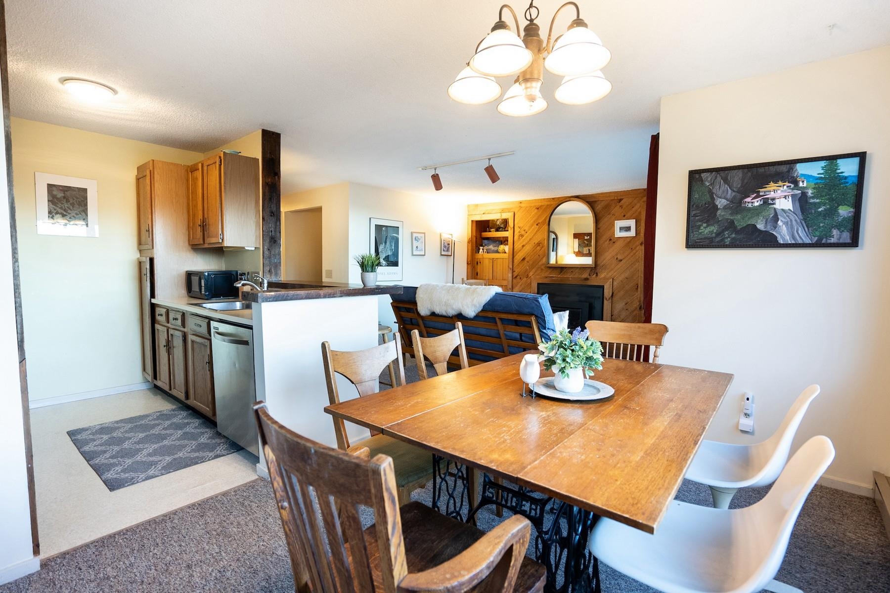 105 Snowside Drive Unit: 22