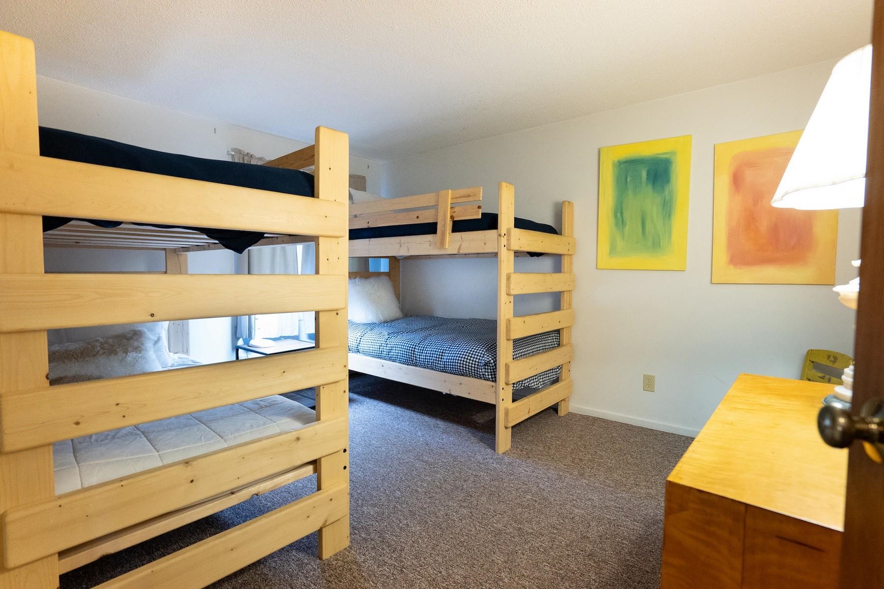 105 Snowside Drive Unit: 22