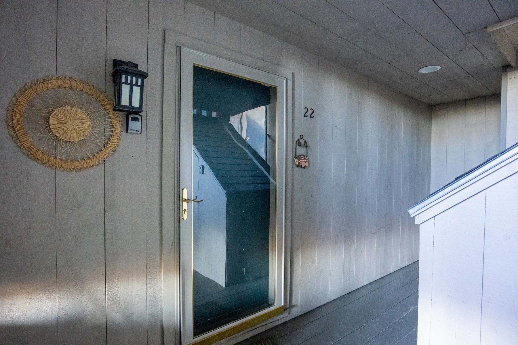 105 Snowside Drive Unit: 22