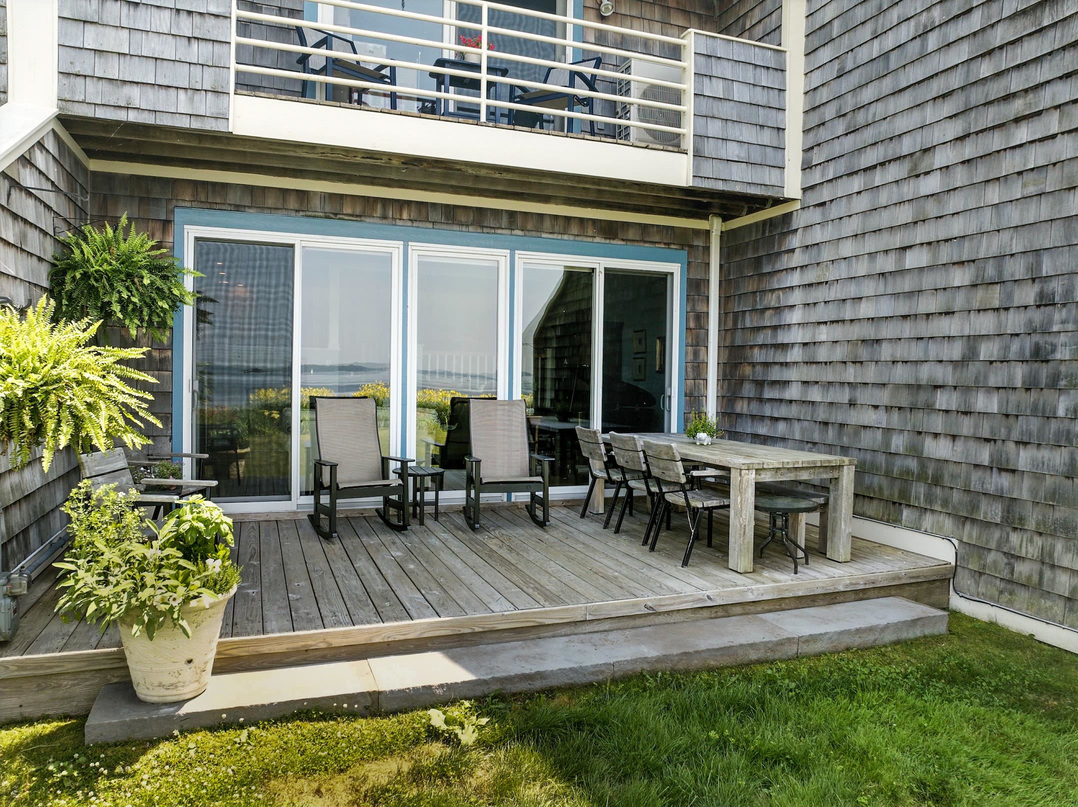 9 Harbor Watch Road