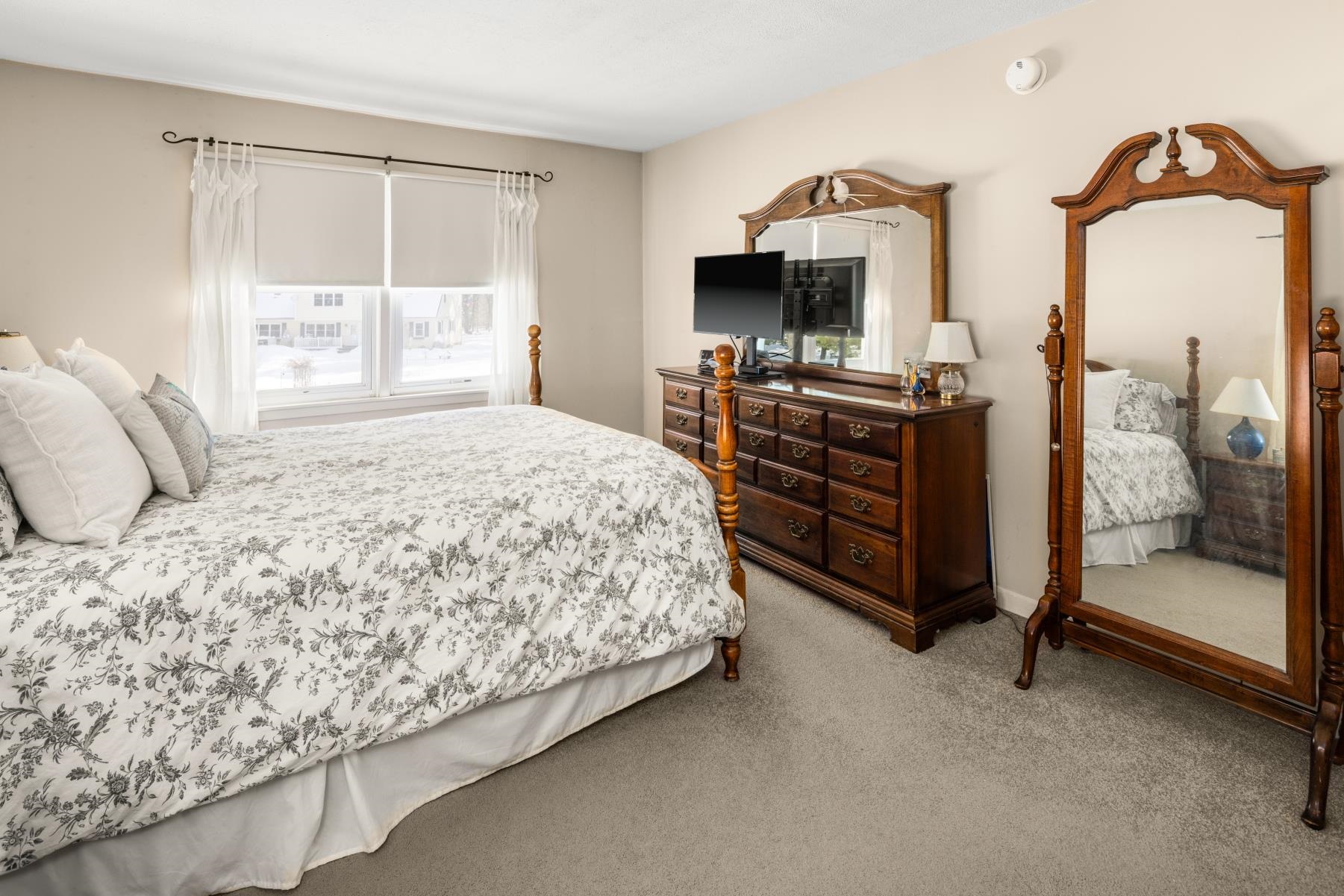 4 Linden Lane