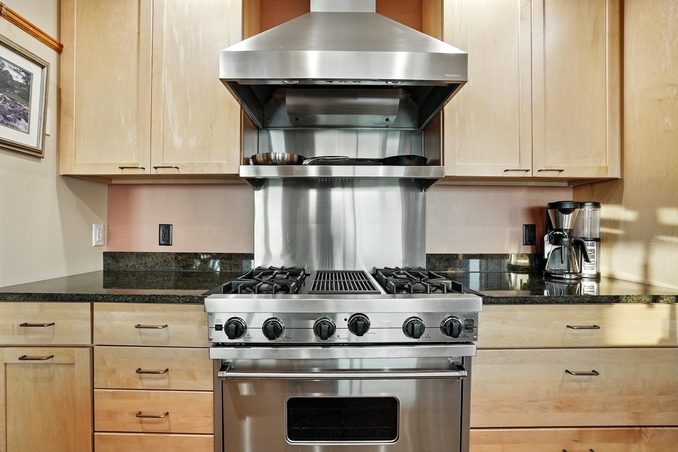 35 Cherry Street Unit: Unit 404