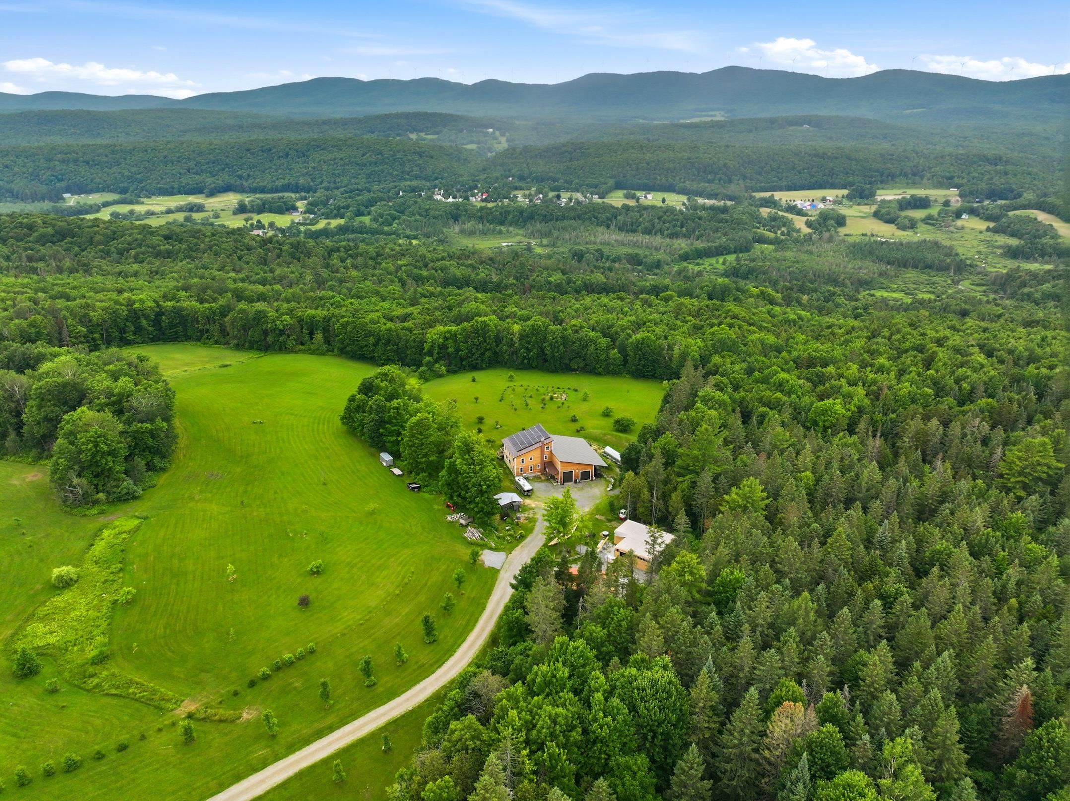 1090 Center Road Unit: #1