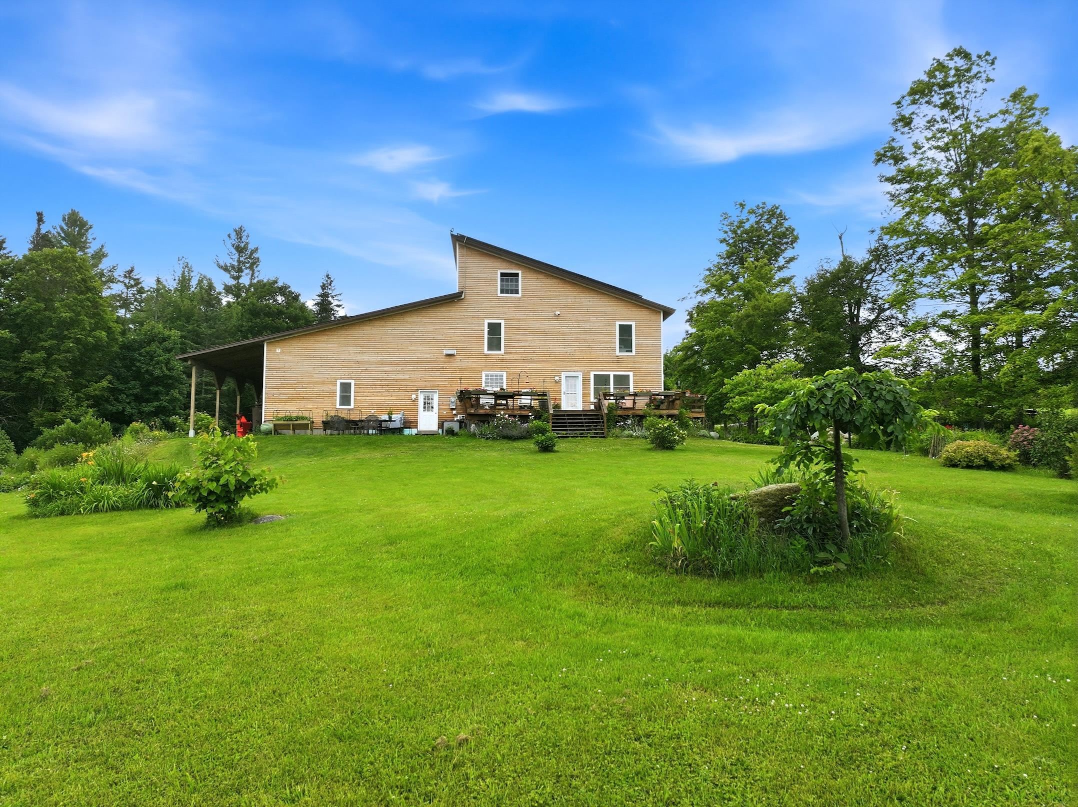 1090 Center Road Unit: #1