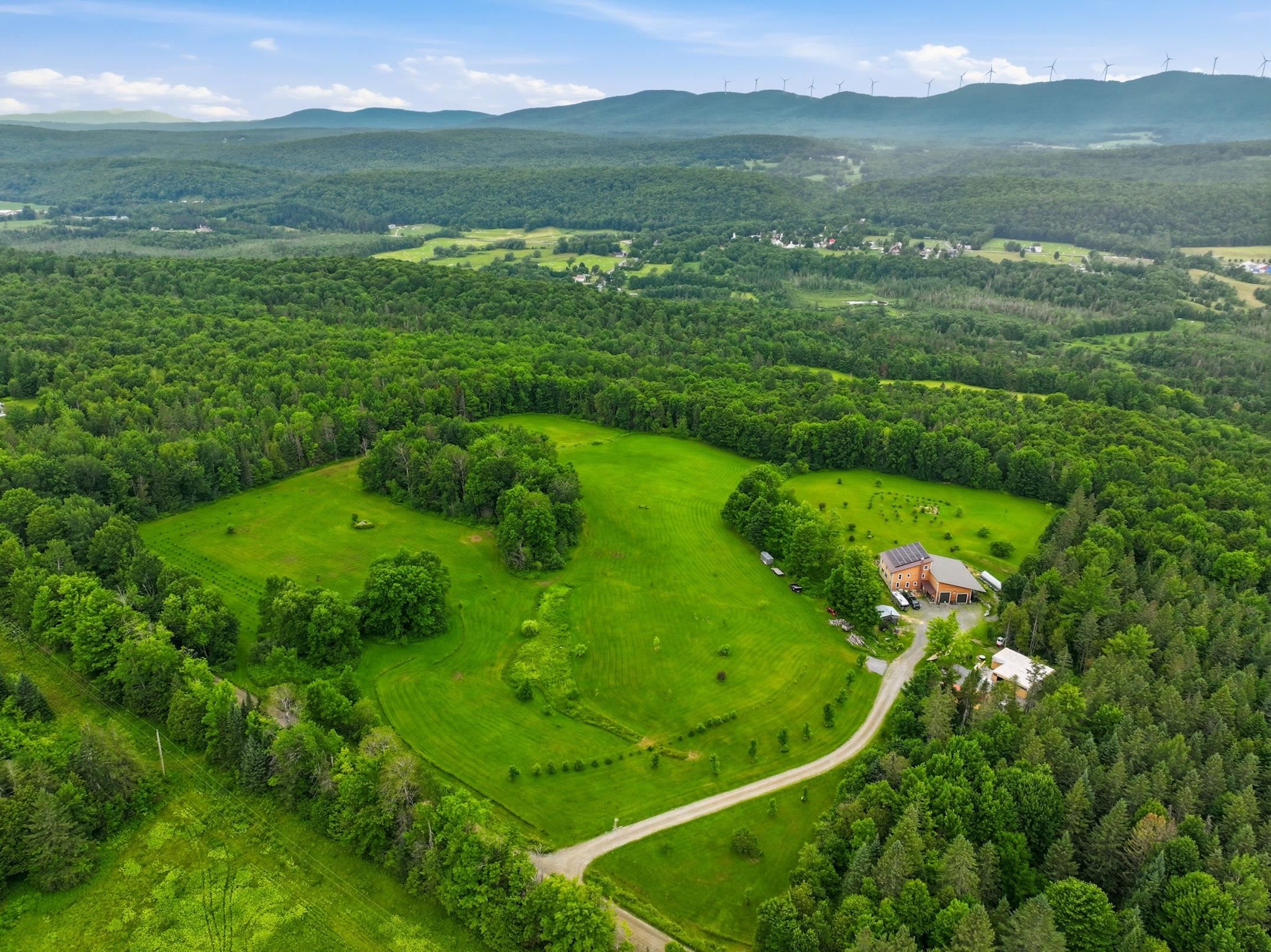 1090 Center Road Unit: #1