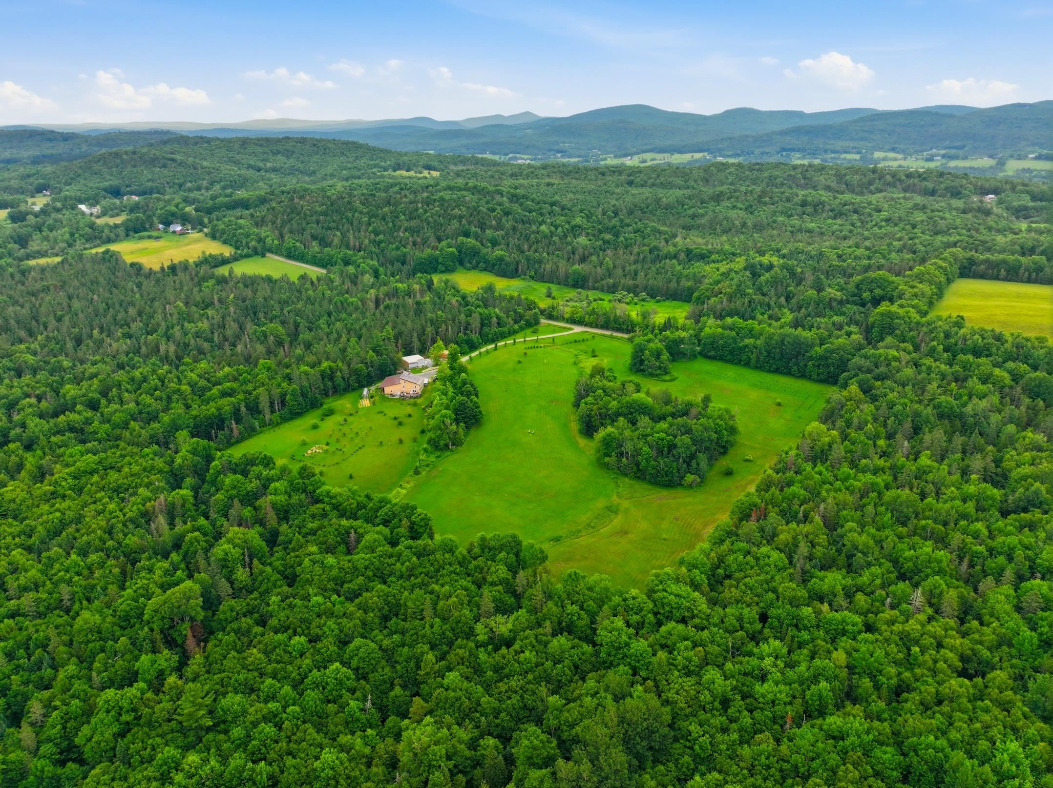1090 Center Road Unit: #1
